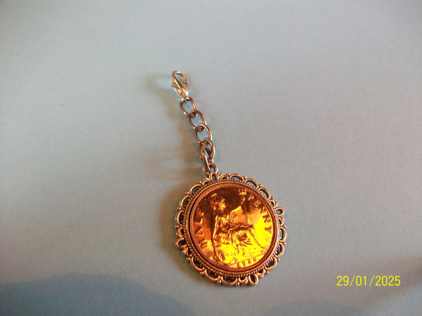 HALF PENNY – BRITANNIA – LIMITED EDITION – SILVER CASED PENDANT – 1917 to 1936