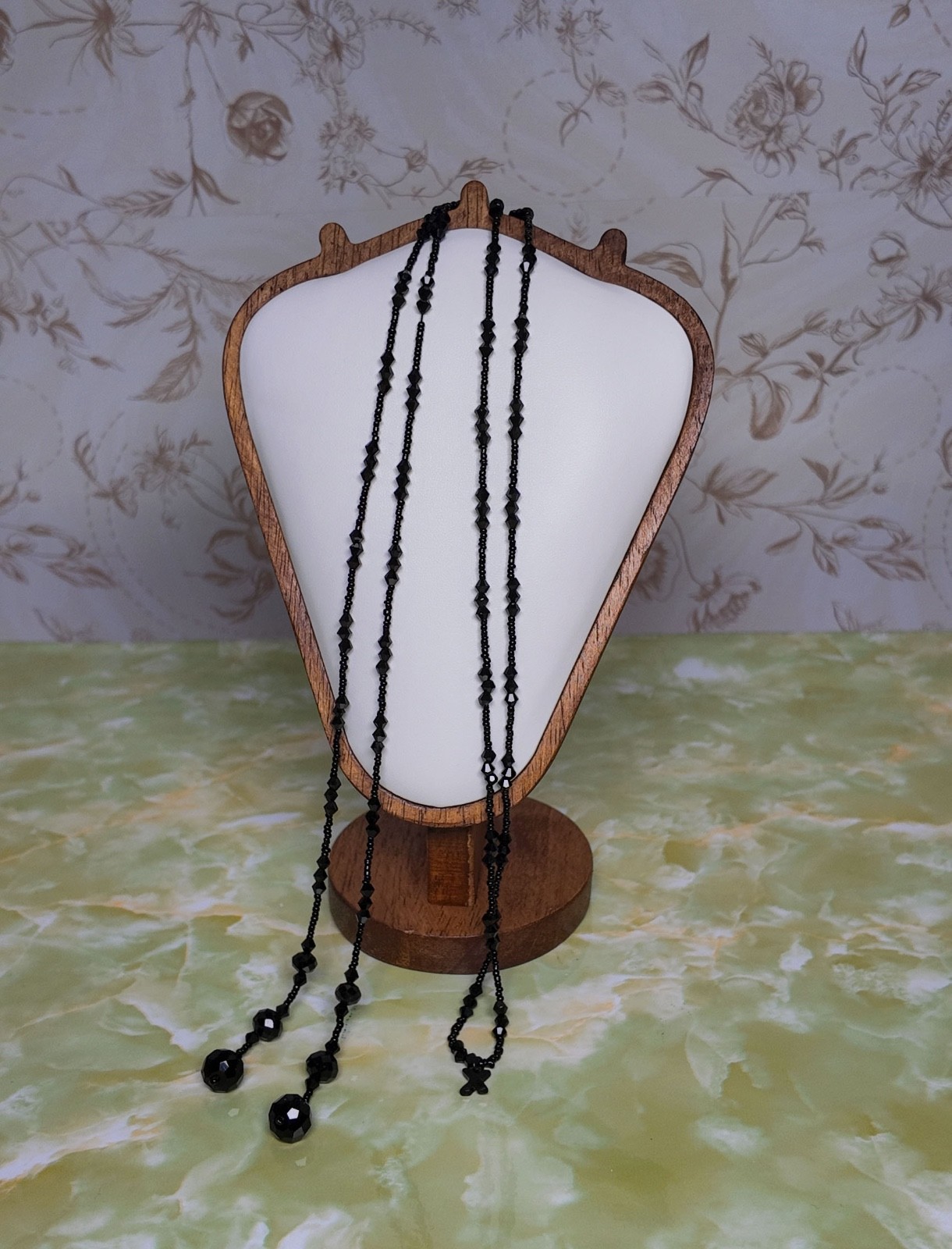Black Glass Beaded Lariat Necklace, Flapper Style, 58in, No Clasp