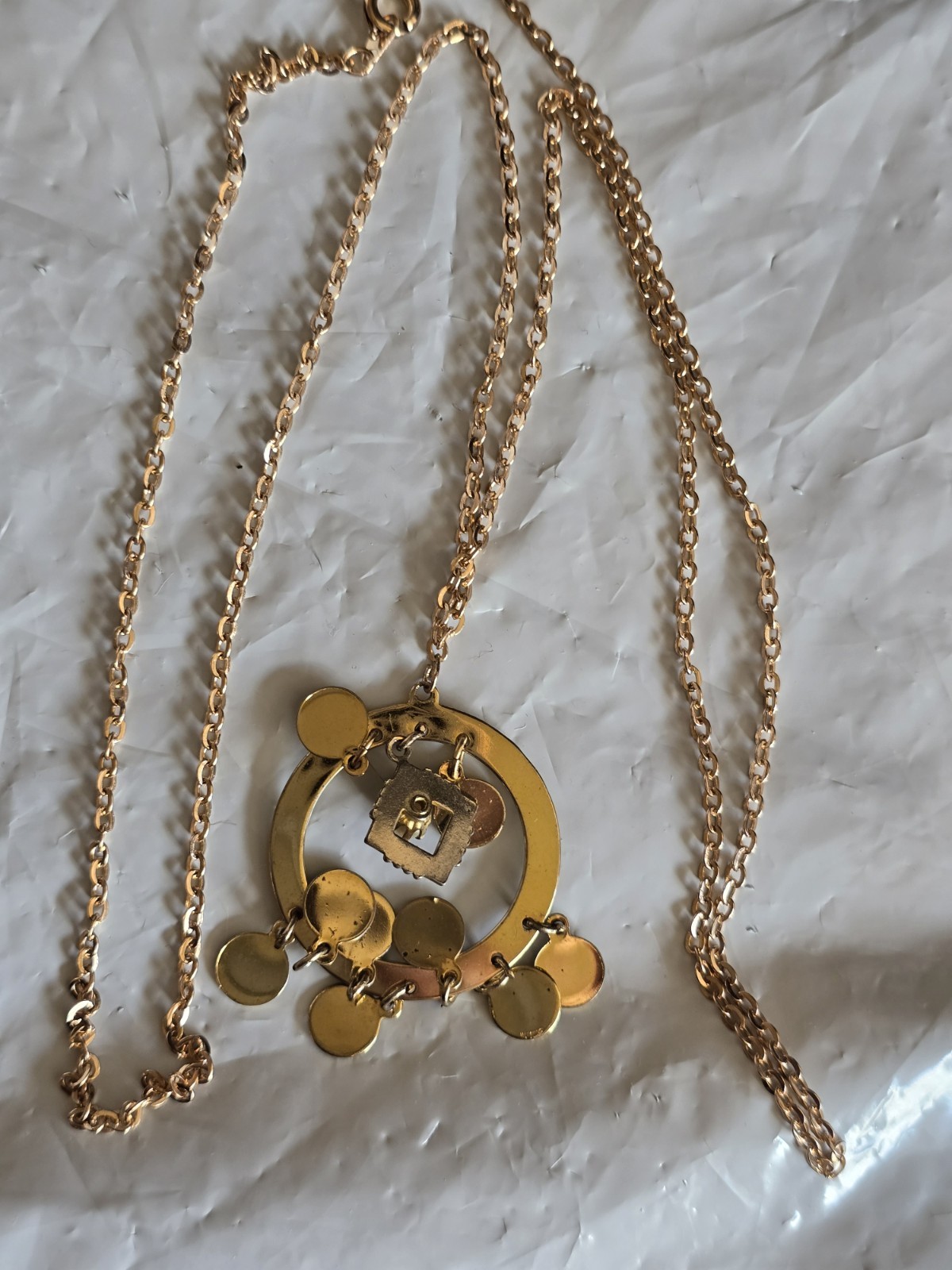 Necklace Excellent Condition 15 Inch Gold Tone