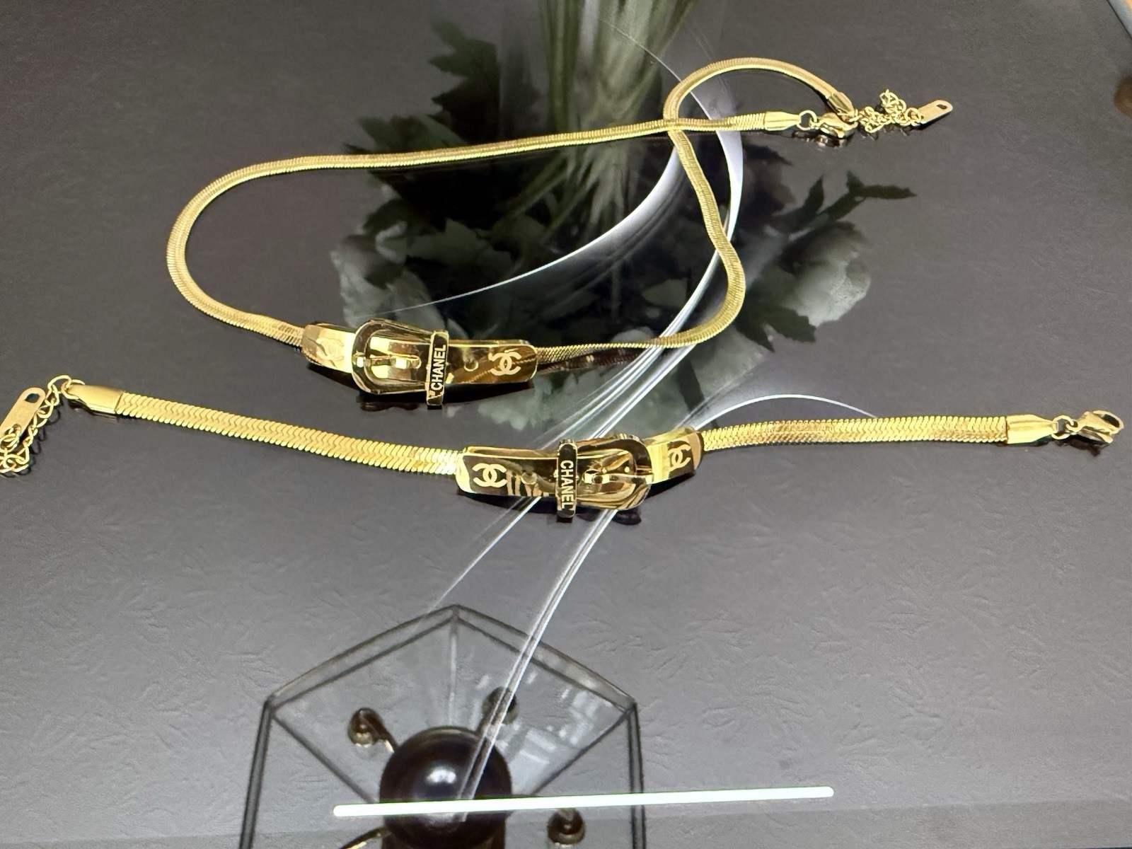 Signed Gold Tone Herringbone Chain Choker Necklace Lobster Adjustable