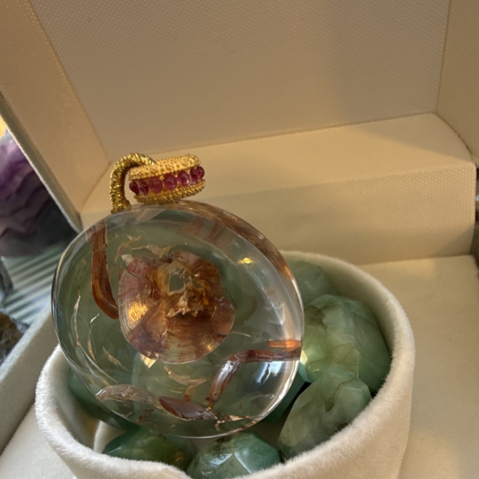 Natural Golden healer quartz pendant with a natural rose figure and 925 bail