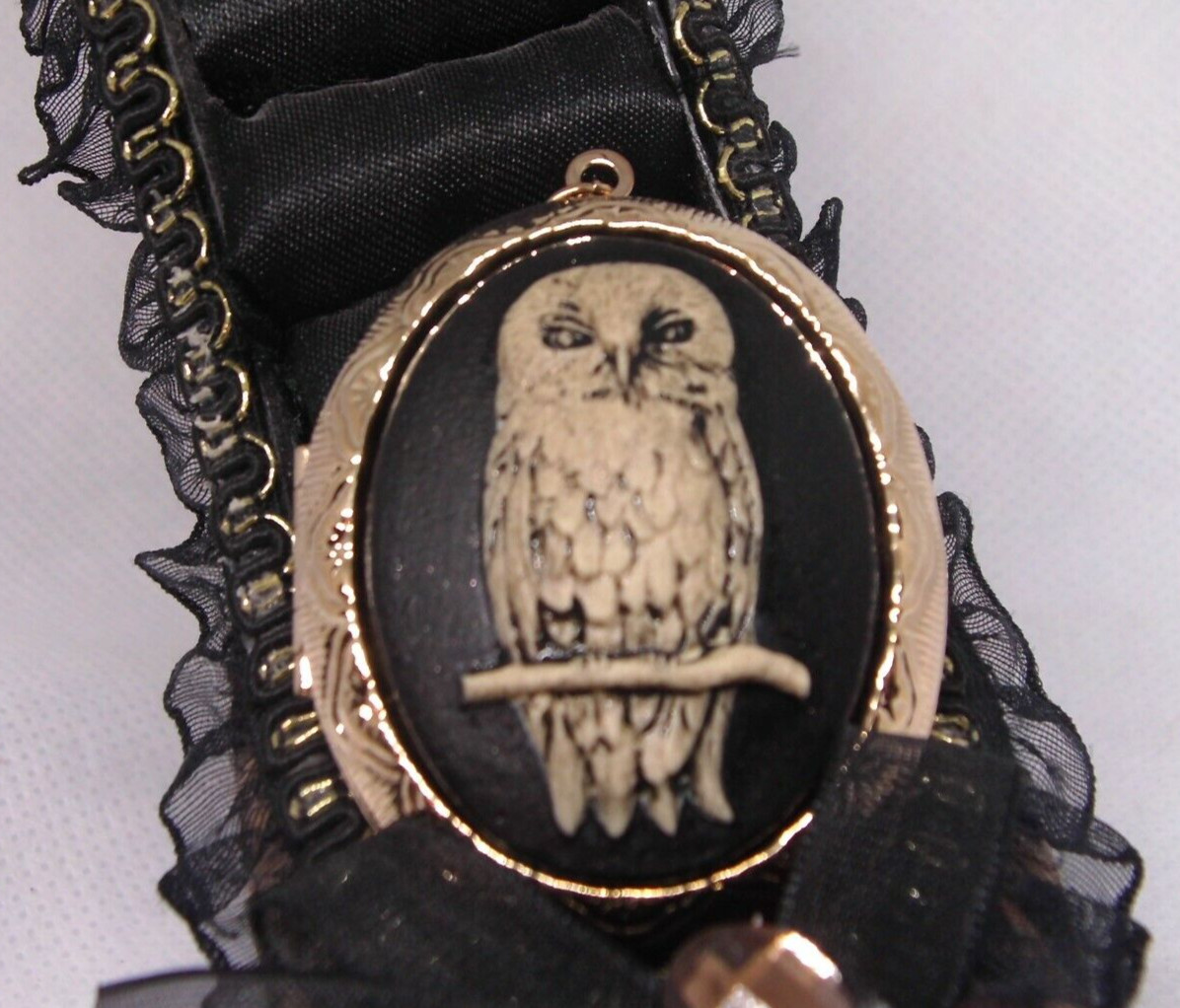 Barn Tree Owl Locket cameo Necklace Photo Memory Keepsake box Pendant pill box