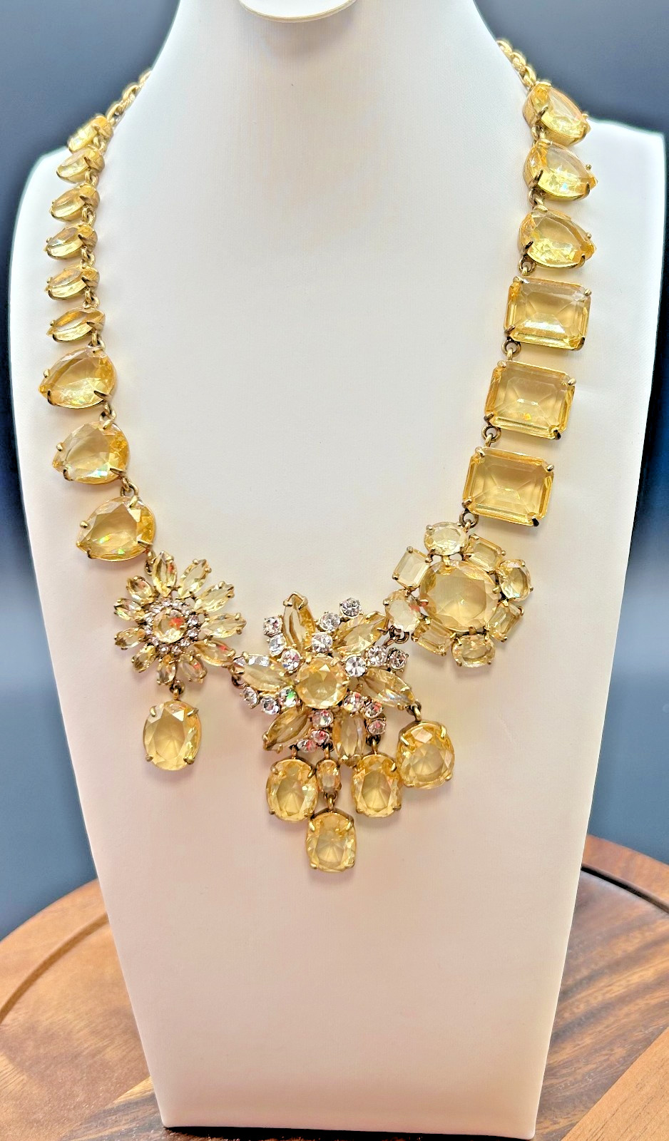 J Crew Yellow Citrine Crystal Rhinestone Cluster Bib Statement Necklace VTG NWOT
