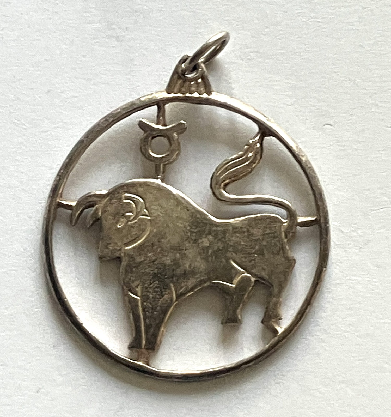 Sterling Silver Taurus Zodiac pendant, 32mm diameter
