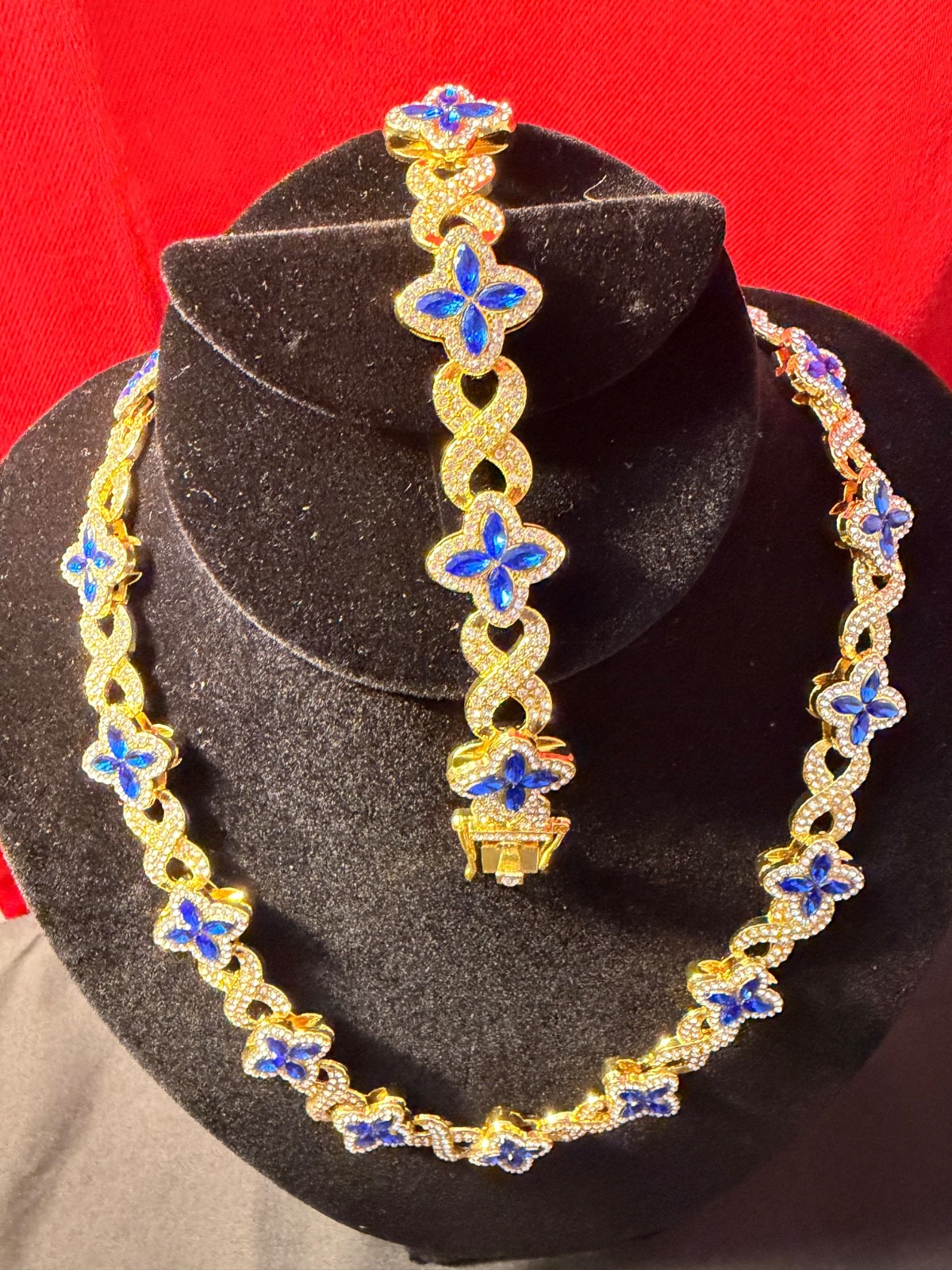 CZ Clover chain and bracelet yellow gold plated blue and white gem stones