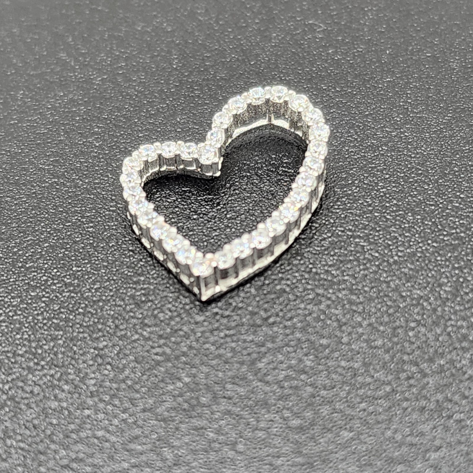 925 NEW Sterling Silver Pendant Cubic Zirconia Heart 19mm
