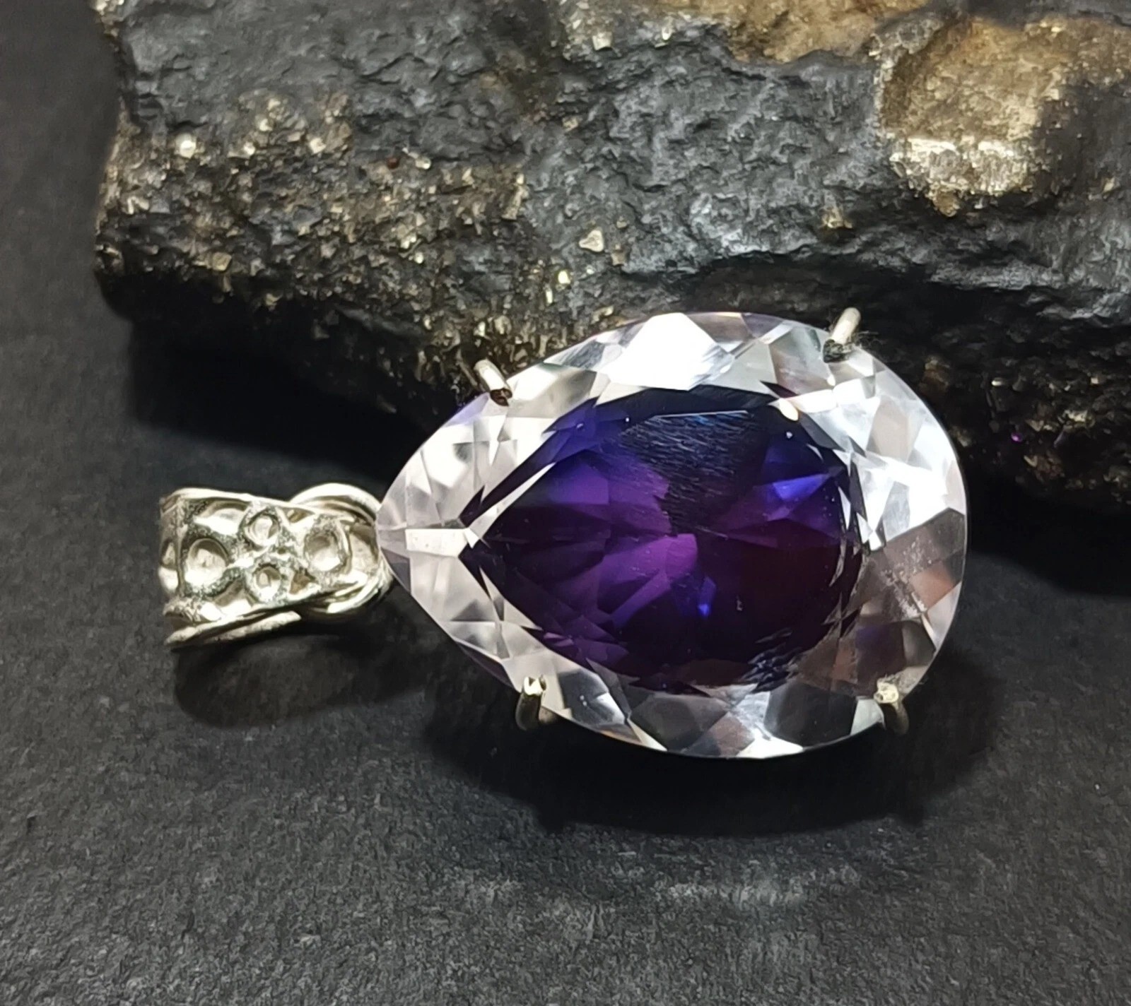 Natural 24.70 Ct Bi-Color FL Pitambari Sapphire Pear Cut 925 Silver Pendant Gem