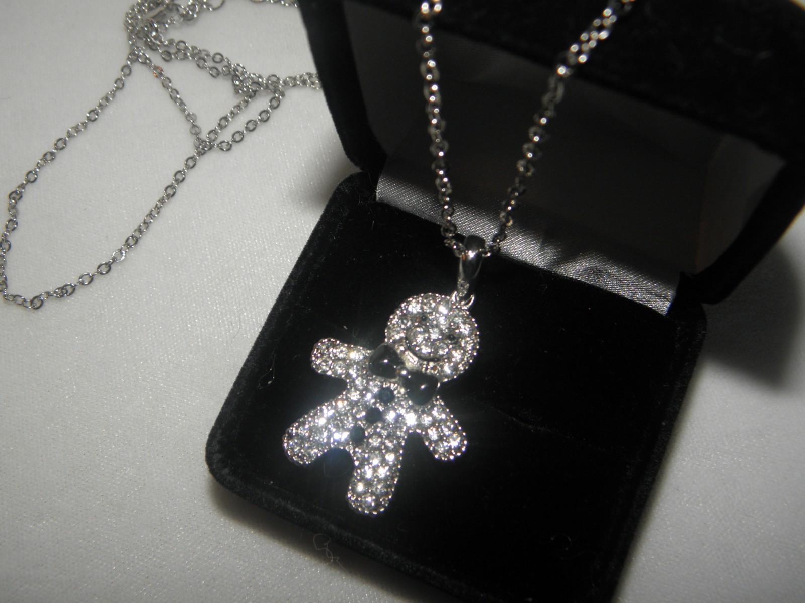 GINGERBREAD MAN NECKLACE PENDANT AUSTRIAN CRYSTAL CHRISTMAS GIFT ADORABLE! NEW!