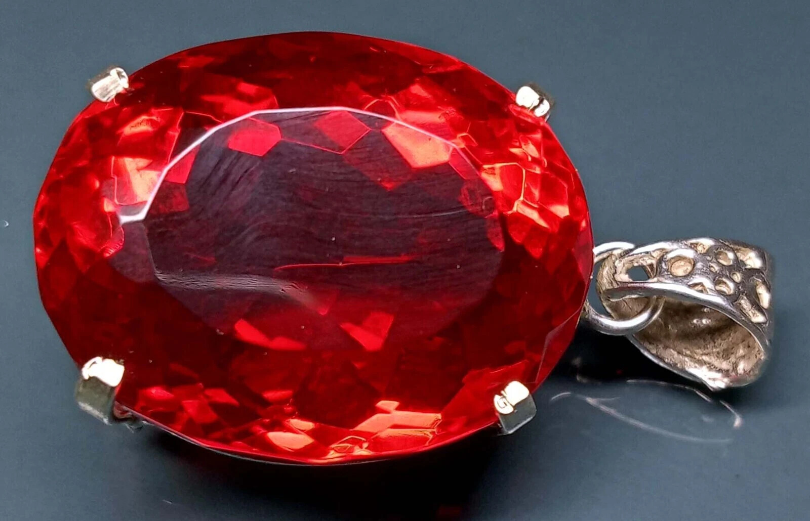 Oval Cut 112-114 Ct Pendant Red Topaz Locket Natural Gemstone Certified PD059
