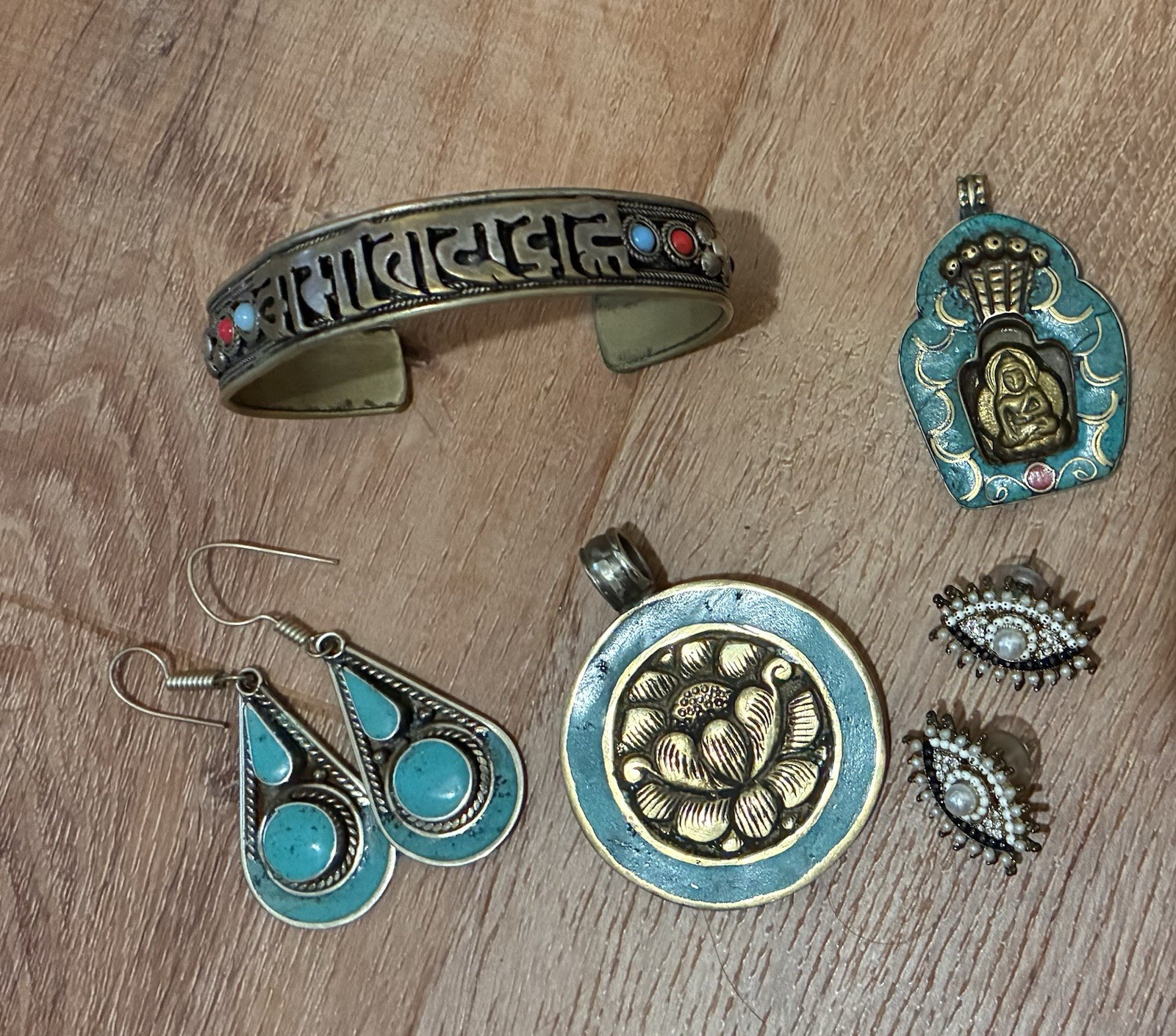 Buddha Pendants bracelet earrings from Nepal Handmade Jewelry Lot of 5