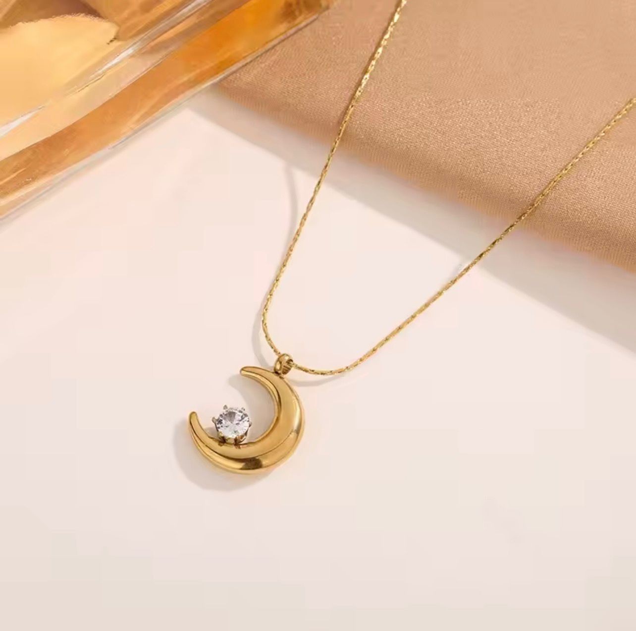 Gold Moon Necklace Delicate Elegant Luxury Sparkling Women Fashion