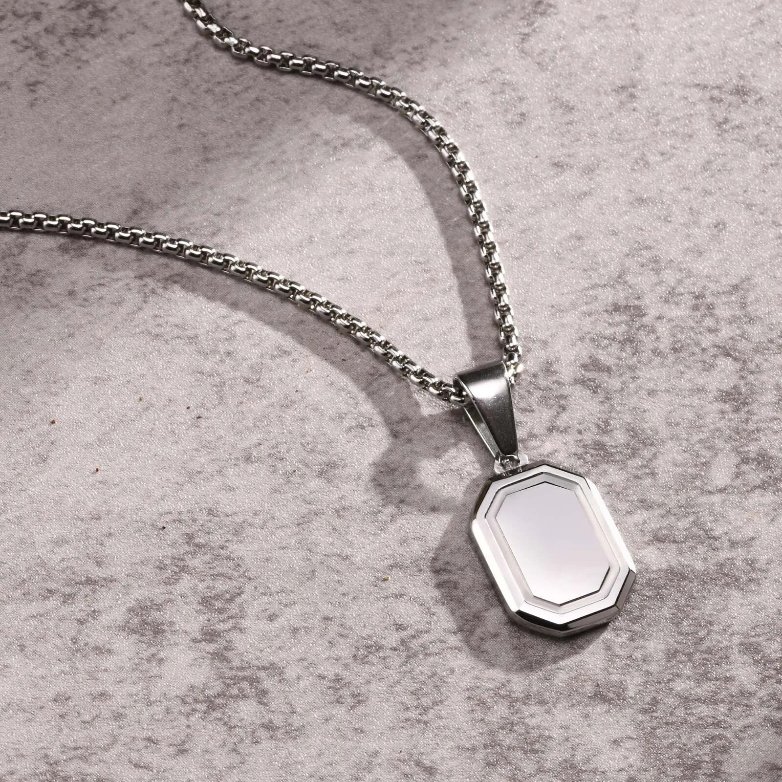 Men Stainless Steel Military Dog Tag Pendant Necklace Box Chain Jewelry Gift New