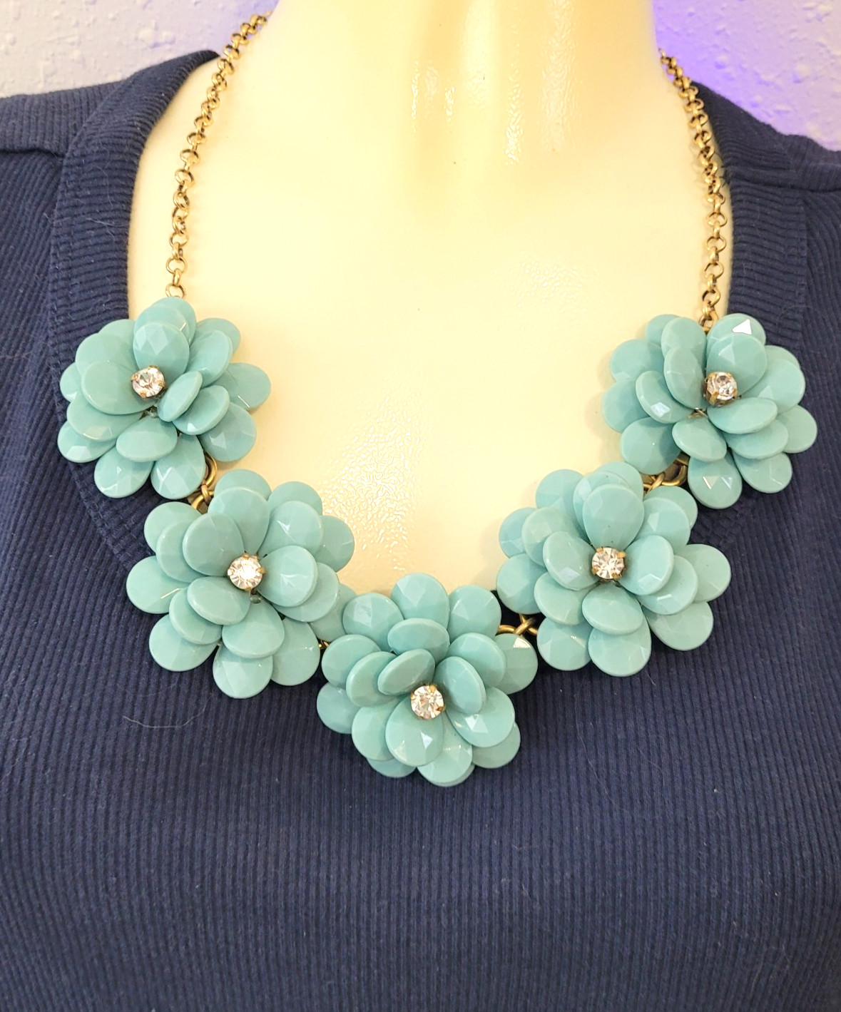 J Crew Robins Egg Blue Flower Necklace With Clear Rhinestones 20″