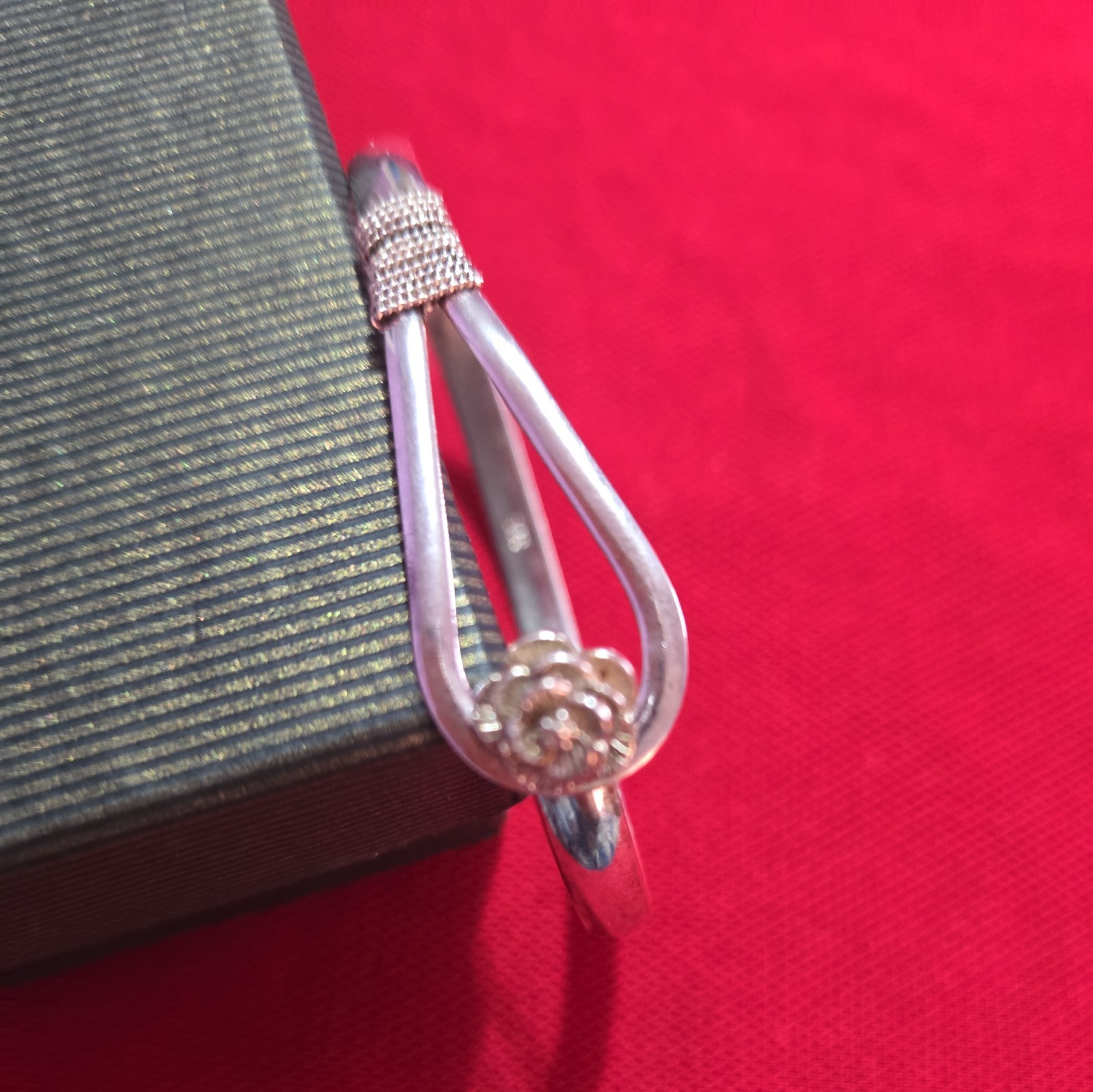 Sterling Silver 925 With Cute Flower Hook Bangle Bracelet Size 7
