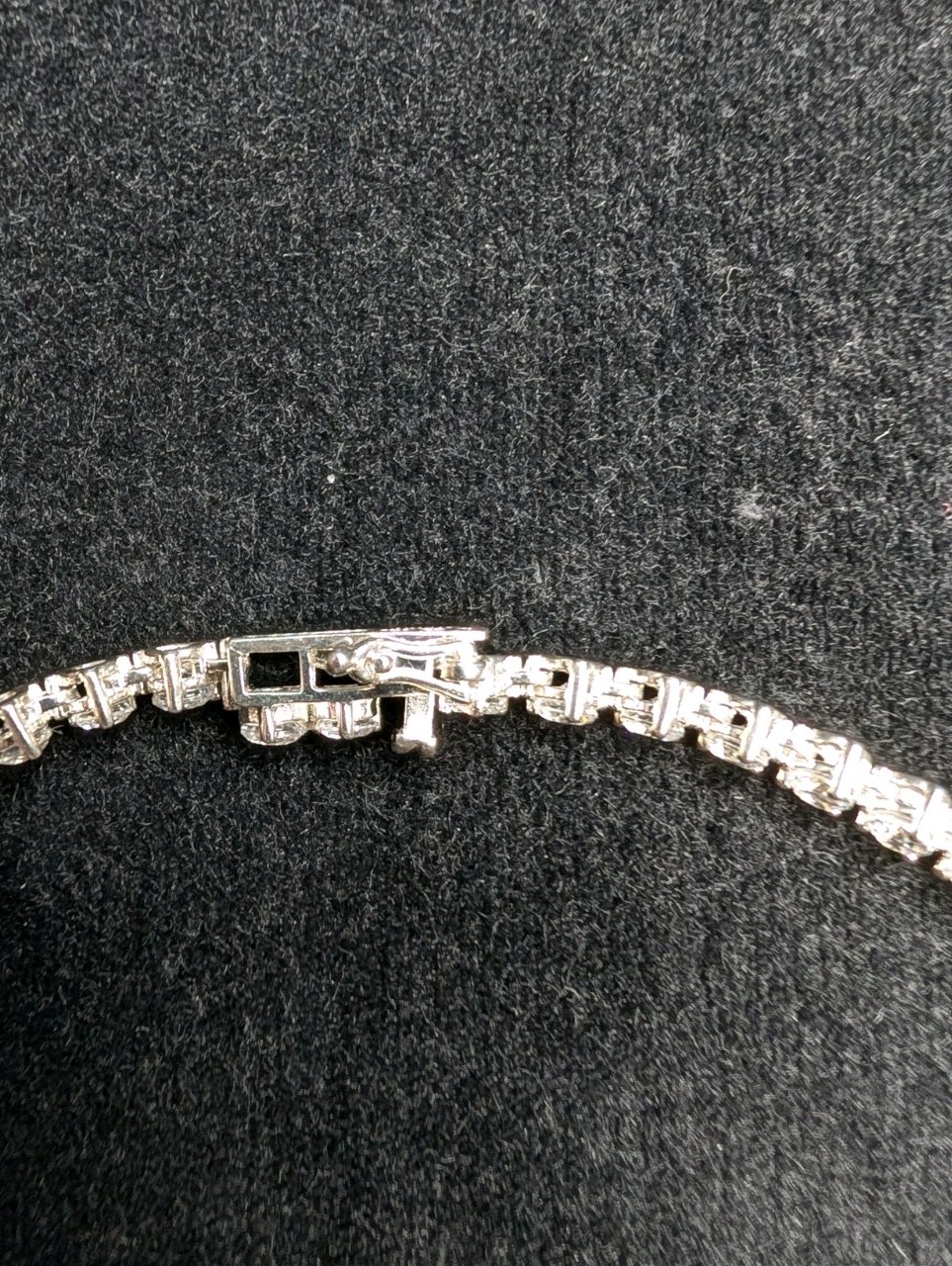 Sterling Silver Cubic Zirconia Graduated Tennis Necklace 17″