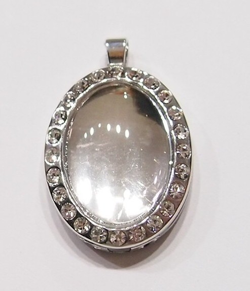 2 of 25x18mm Silver Plated Floating Locket Pendants 4 Cameos, Cabs, Charms Nice