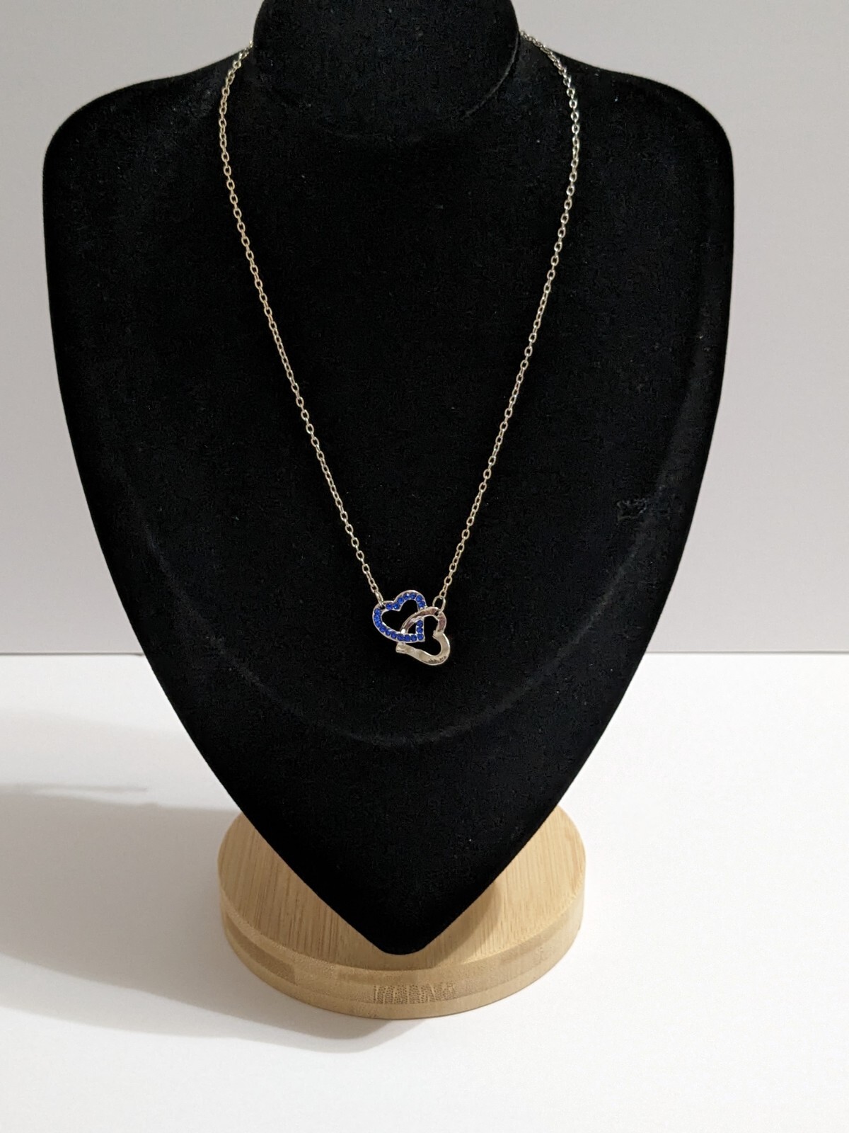 Interlinked Hearts Blue Rhinestones & Silver Tone Pendant Necklace. 16″. 2″ Ext.