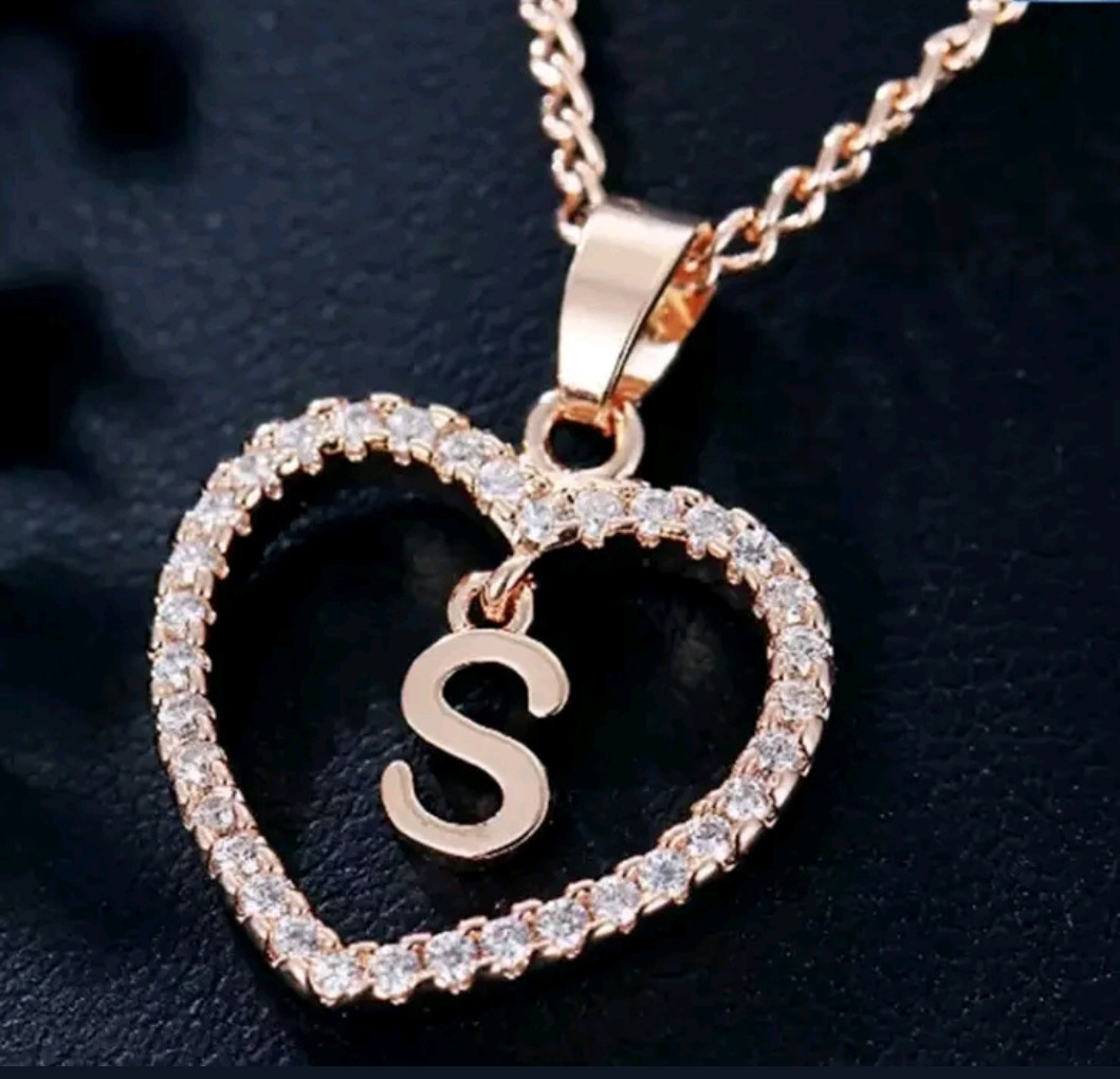 Letter Heart Necklace – Rose Gold Pendant Crystal Rhinestone Inital Charm Bling