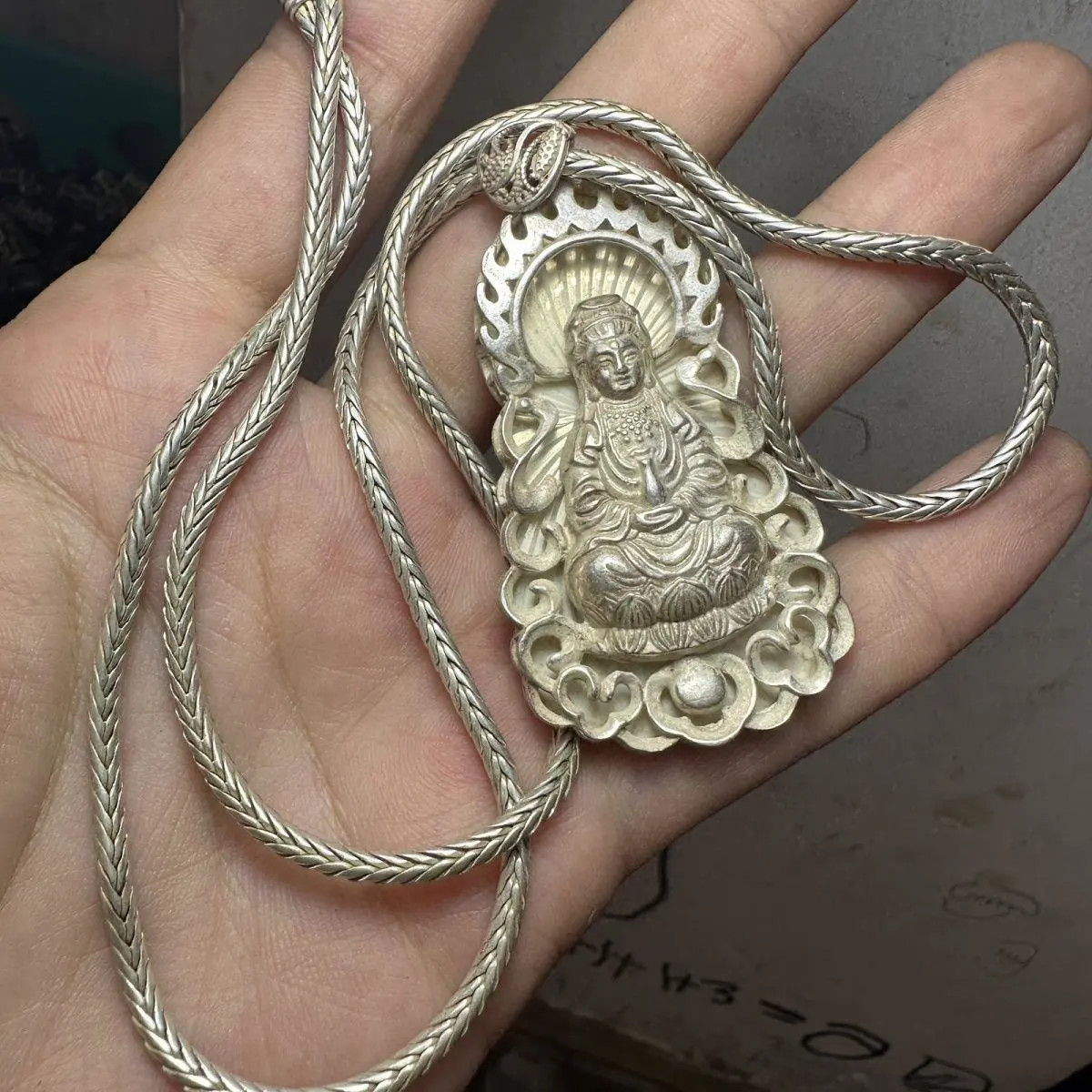 1Pc Collection of Tibetan Silver Carved Hollow Guanyin Pendant Necklace