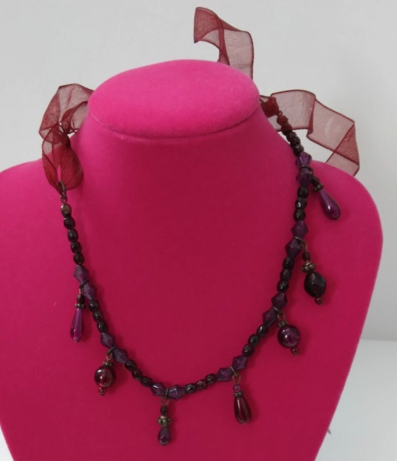 Lot Of 6 Fashion Necklaces Mixed Metals Materials Various Designs