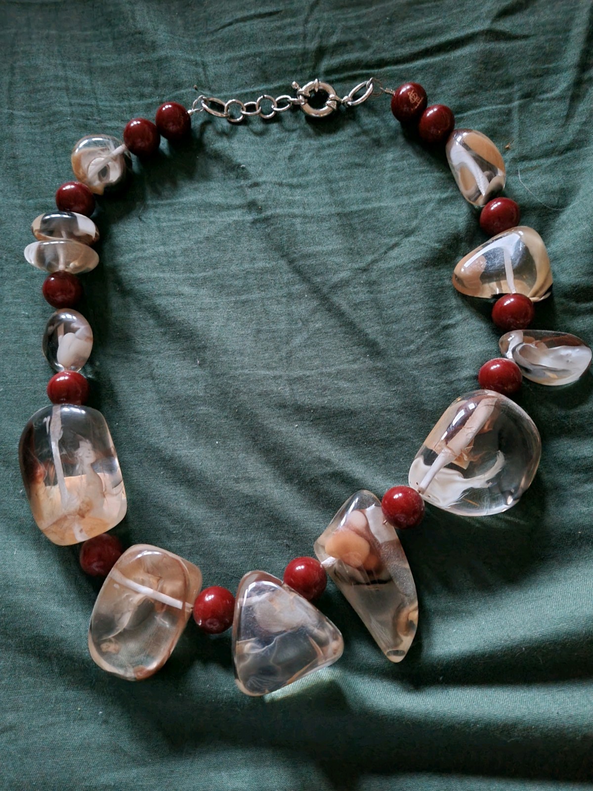 Jackie Brazil Sobral Vesubio Cusco Chunky lucite resin Necklace N1616