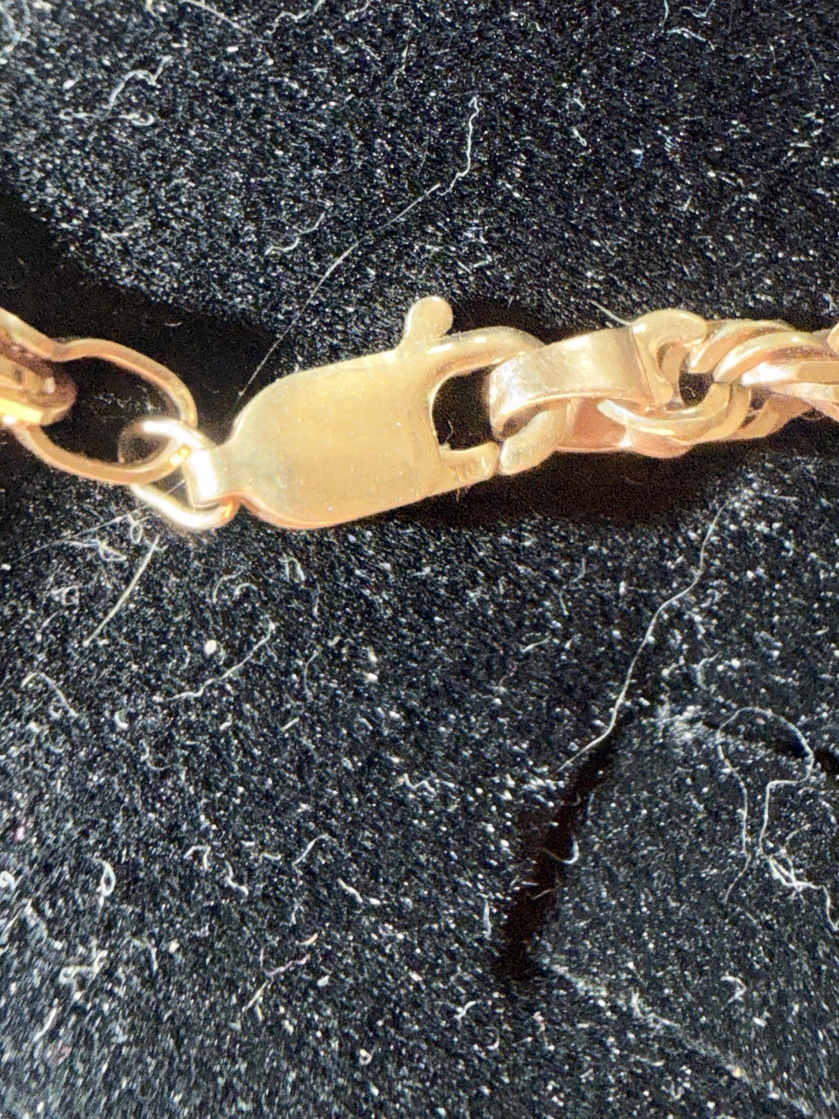 10k solid yellow gold 22” rope chain necklace with lobster clasp.