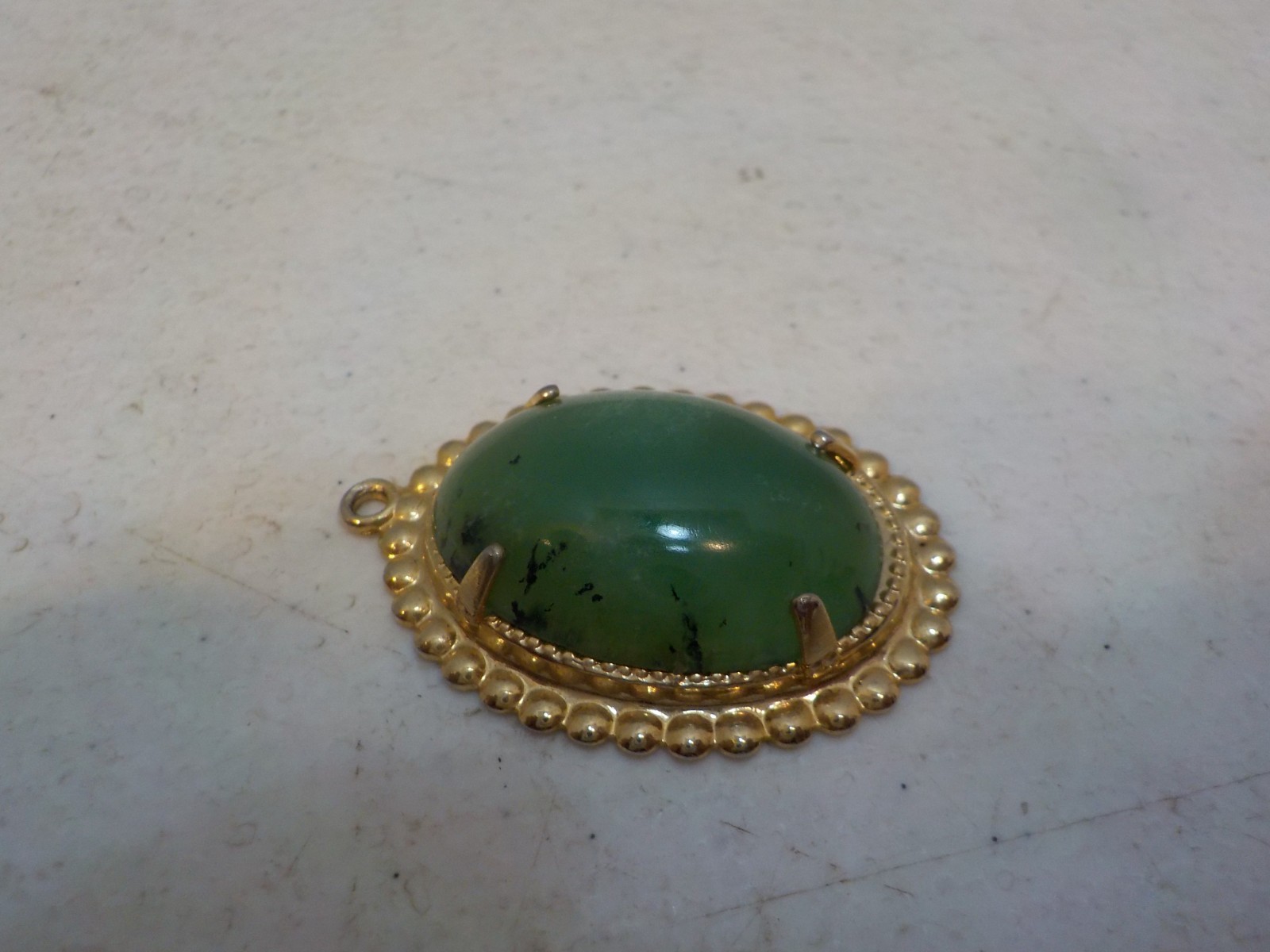 N A406 Faux Jade/Crystals Costume Jewelry Pendant lot