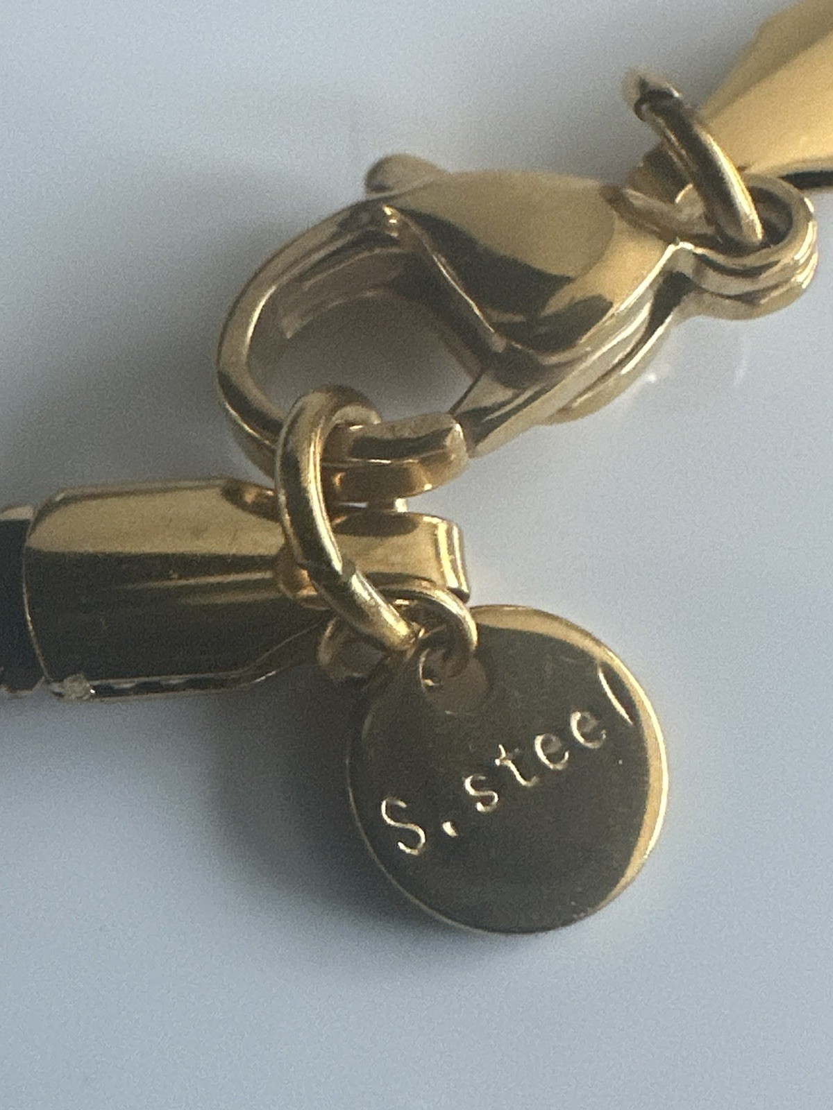S. steel Beautiful Gold Tone Herringbone Chain Necklace Jewelry