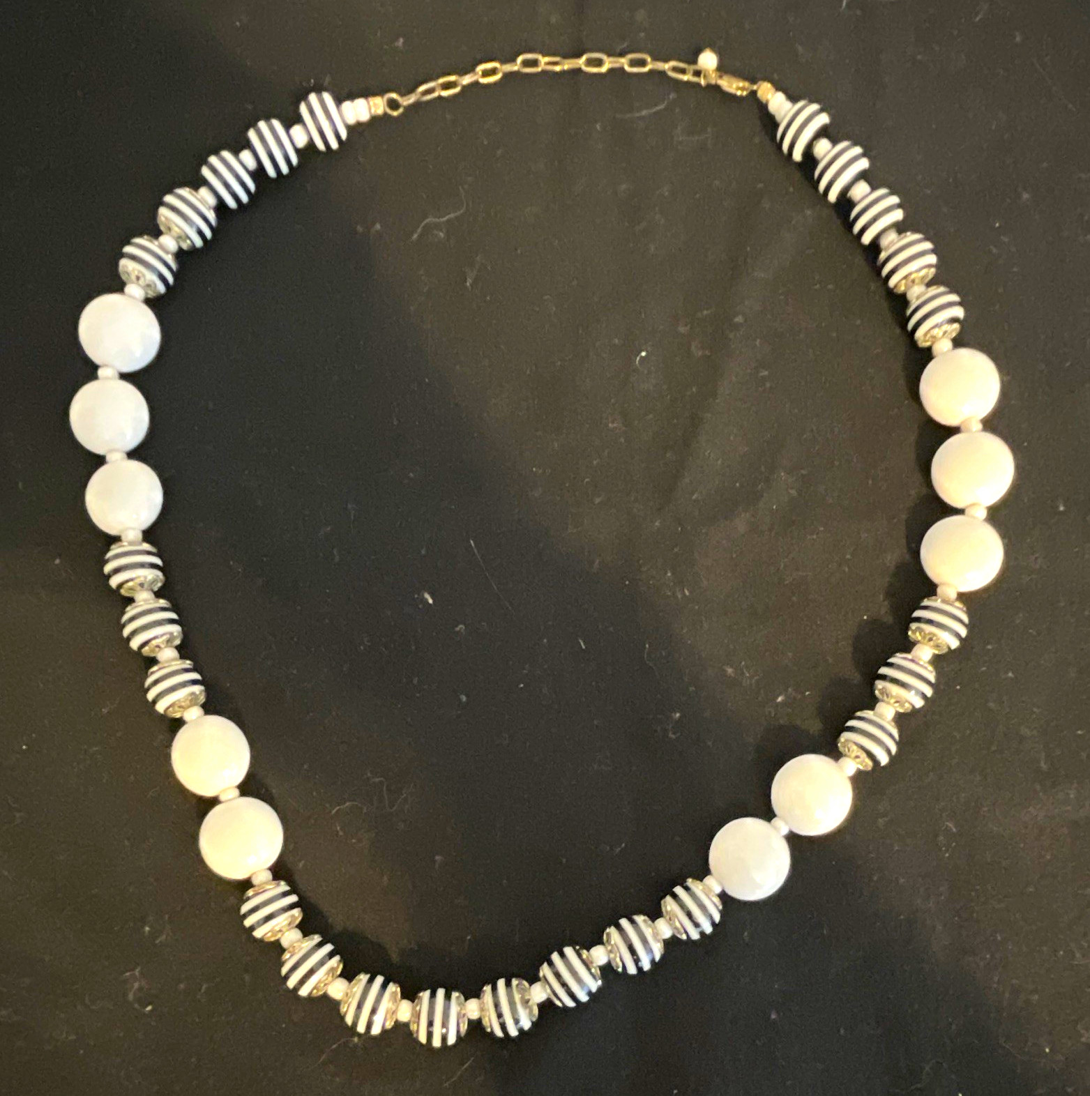 Black/White Glass Beaded Necklace Oval Link Chain Adjustable Lobster Clasp
