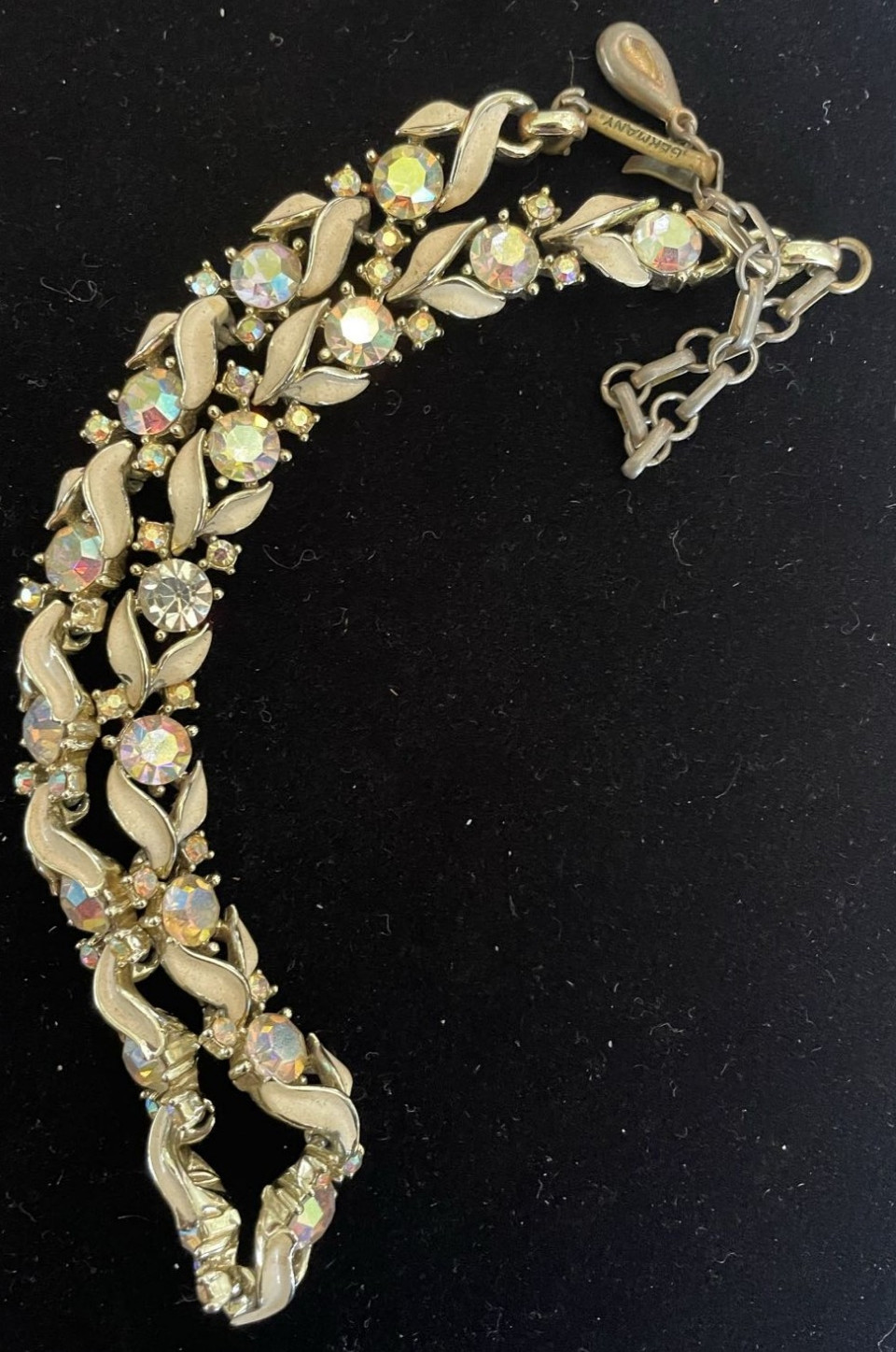 Flower Petal Rhinestone Necklace – Made in Germany. Gift box.