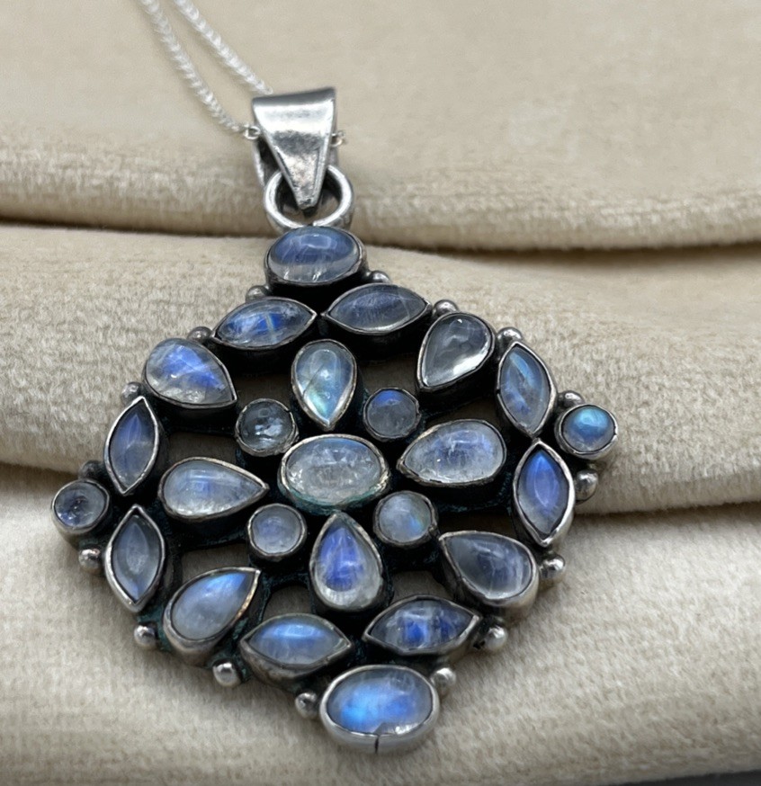 Sterling Silver Rainbow Moonstone Cluster Pendant Necklace 46cm Italian Chain
