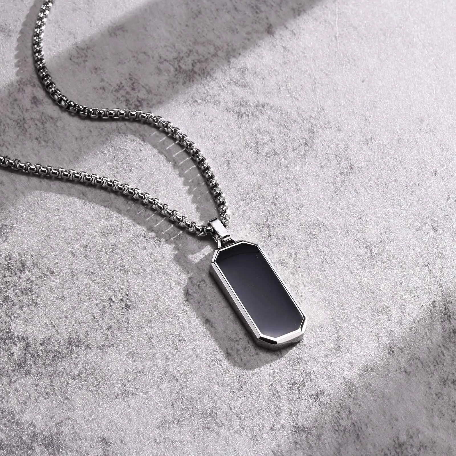 Men Stainless Steel Military Dog Tag Pendant Necklace Box Chain Jewelry Gift New