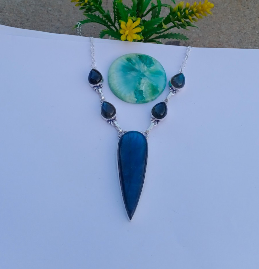 Beautiful Labradorite Gemstone 925 Sterling Silver Handmade Necklace Jewelry
