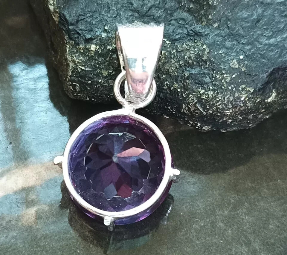 AAA+ Hand-Made Pendant Natural Alexandrite Bi-Color Gems In Solid Silver 42.05Ct