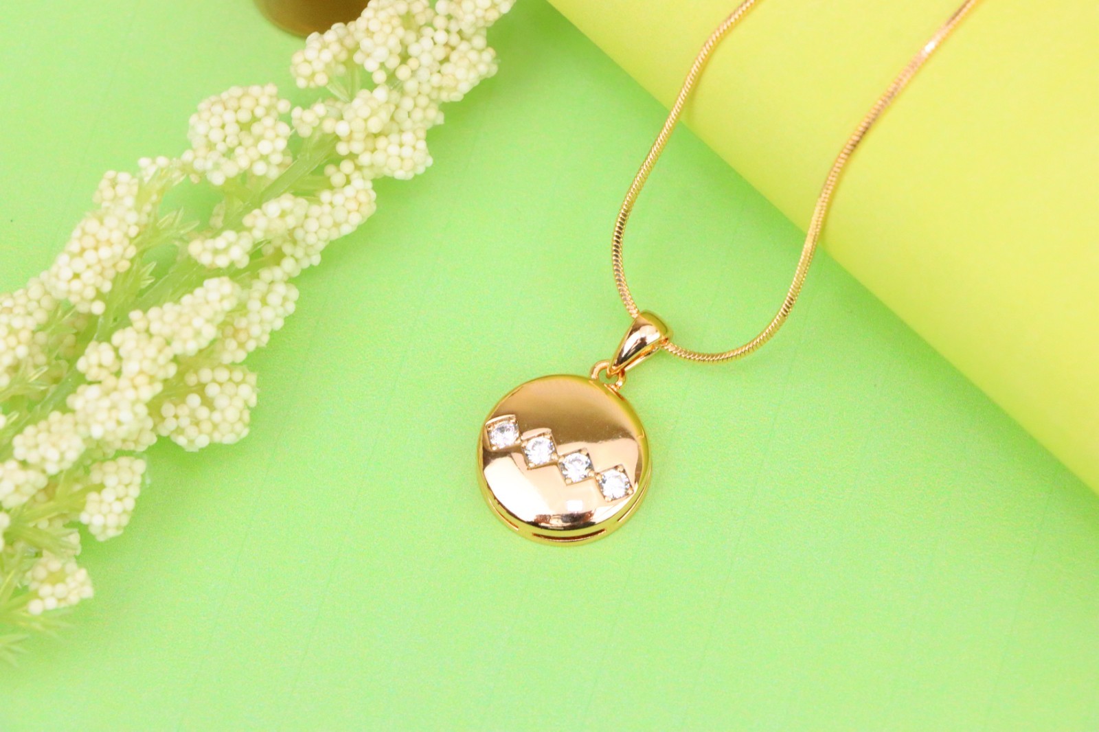 with Zigzag White Crystal Accent Design, XPPT1255 Round Rose Gold Pendant