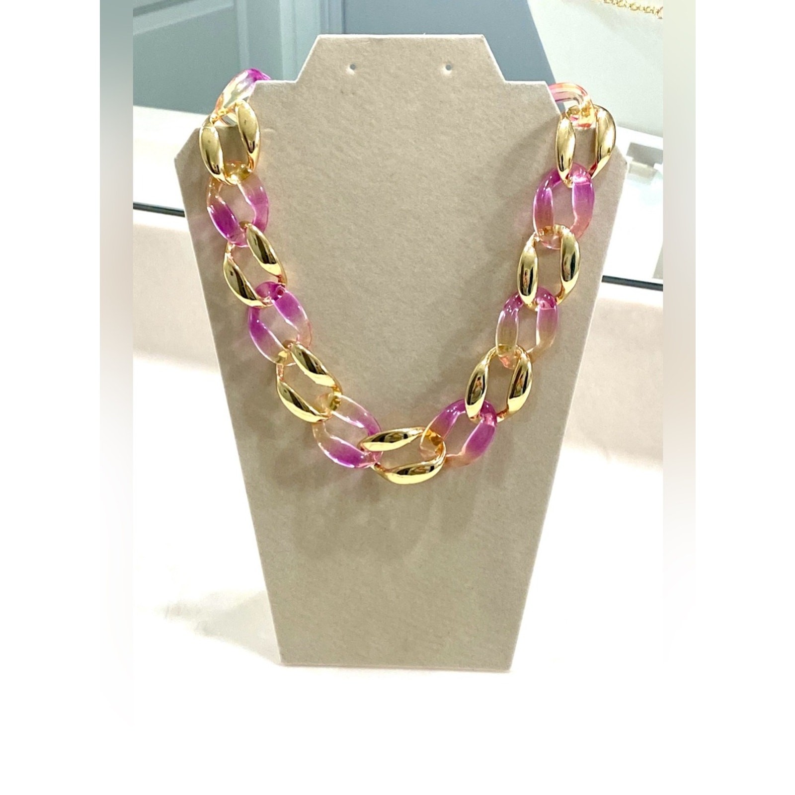 Luminous Gold and Pink Chunky Link Necklace
