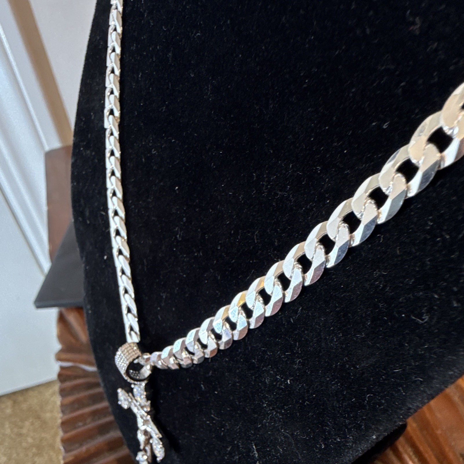 7mm 24in SOLID 925 (41g) Cuban Link Chain w Moissanite Jesus Cross Pendant 4CTW