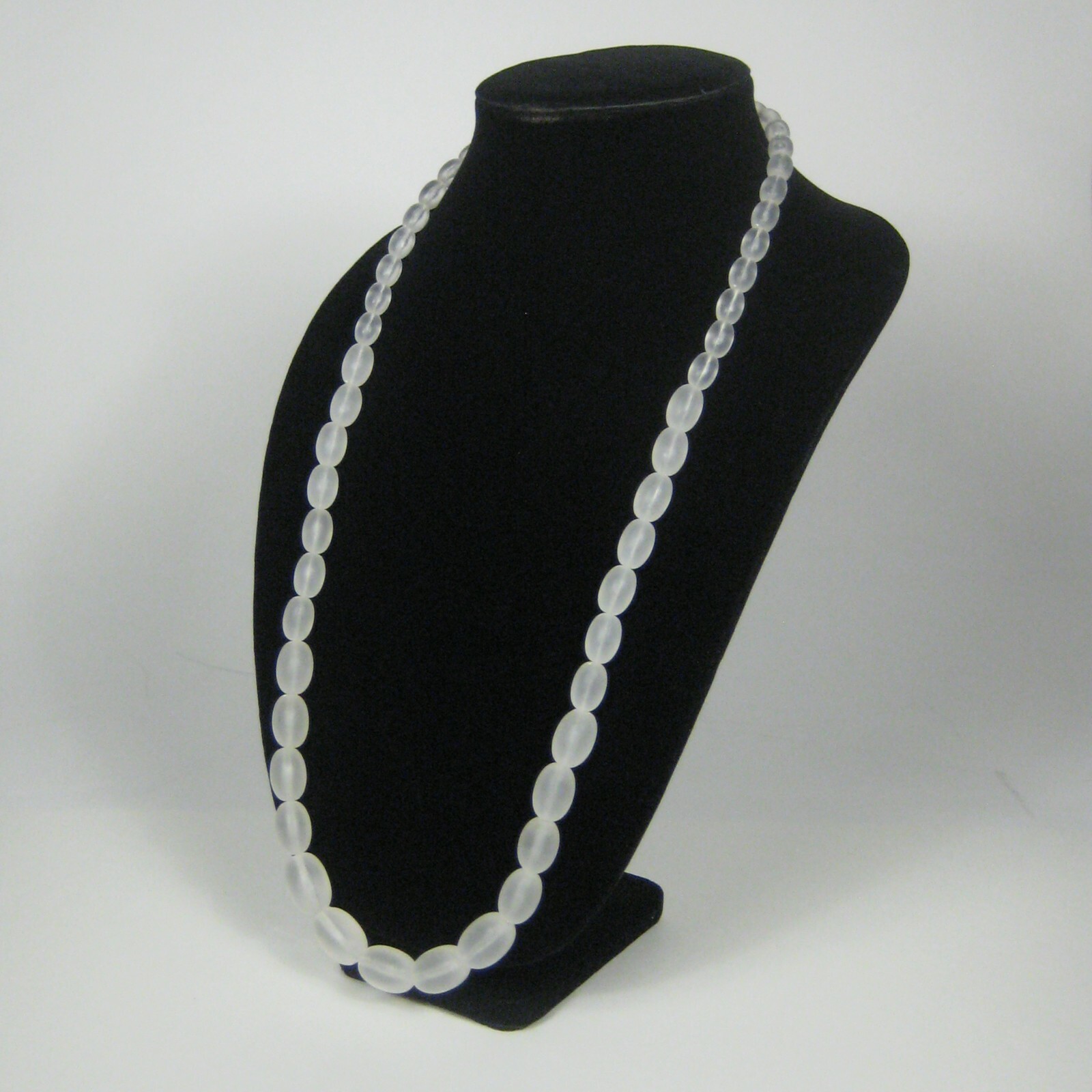 Colorless Beaded Necklace Strand 33 in Silvertone Plastic Graduated Jewelry