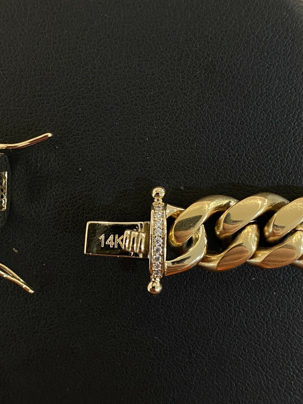 Mens Miami Cuban Chain 14k Gold Plated SS Choker Simulated Diamond Box Lock 18″