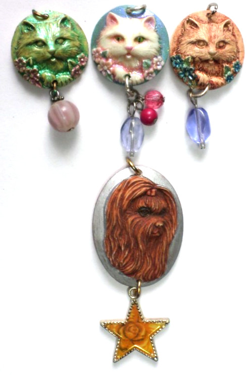 4 Different Resin Hand Painted Cats &Dog Cameos Pendants Top Hole 25mm -40x30mm