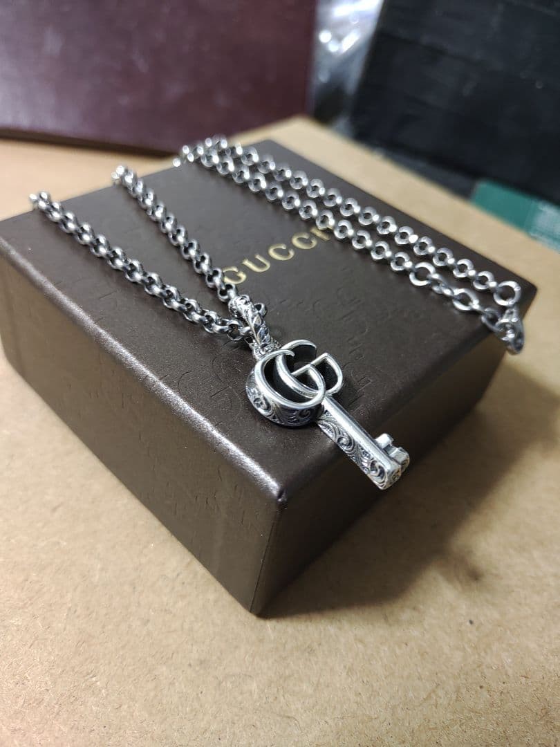 Excellent GUCCI Silver 925 Arabesque Key Necklace – Luxurious Feel, With Box.