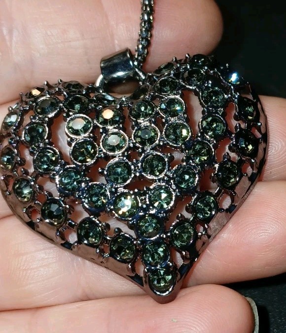 2.5″ Black Crystal Heart Shaped Pendant 24 ” Black Chain. New!! Goth, Midevil