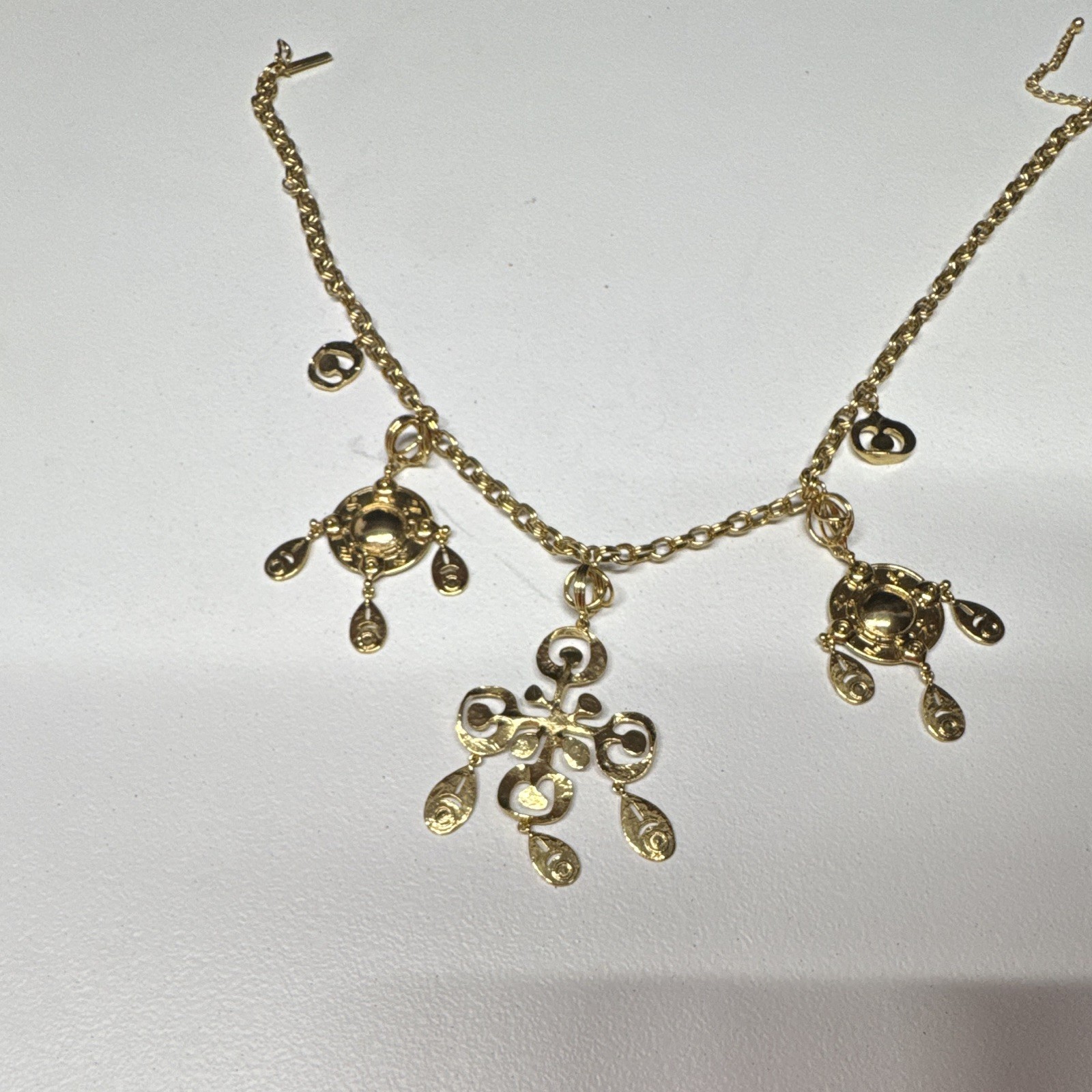 Vintage Oscar de la Renta Roman gold tone Cross and Shield Necklace/ Belt 104226