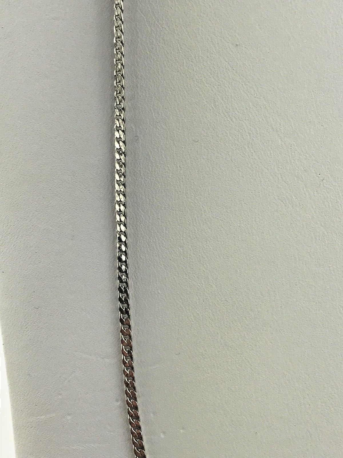 Silver tone chain 18″ with no ID stamp A6-28