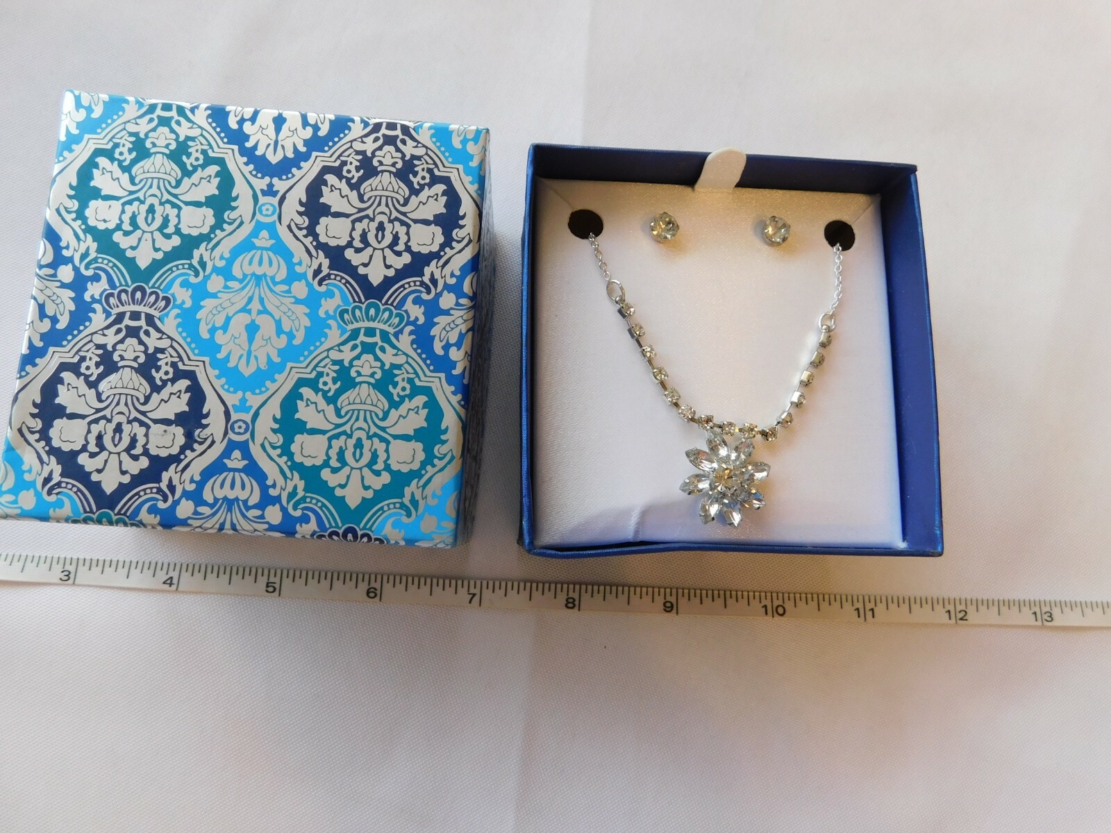 Unbranded Ladies Women’s Necklace & Earrings Silver Tone 18″+3″ 17477737 NEW NOS