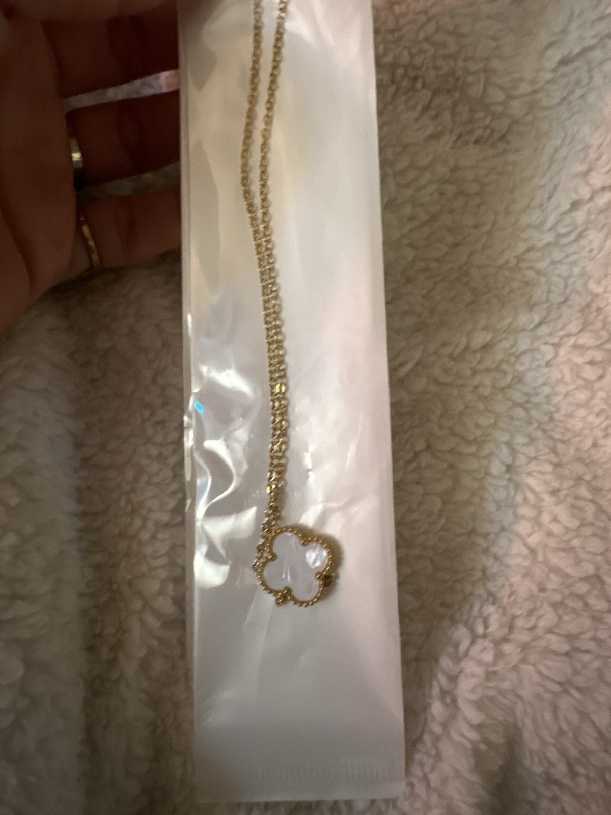 18k gold plated Necklace with Clover Charm Pendant, Fashion Jewelry