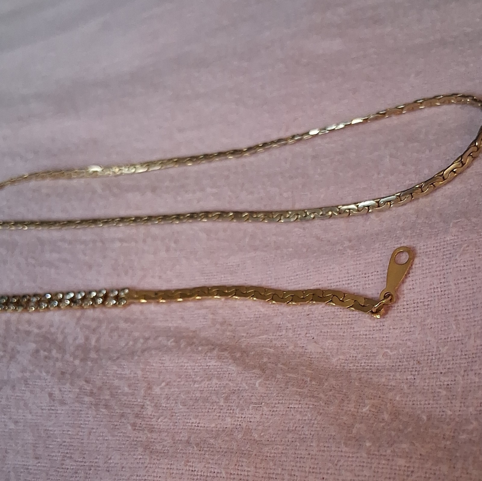 Lot 2 Gold Tone Figaro Chain Necklaces CZ/Rhinestone Bar Pendant Lobster