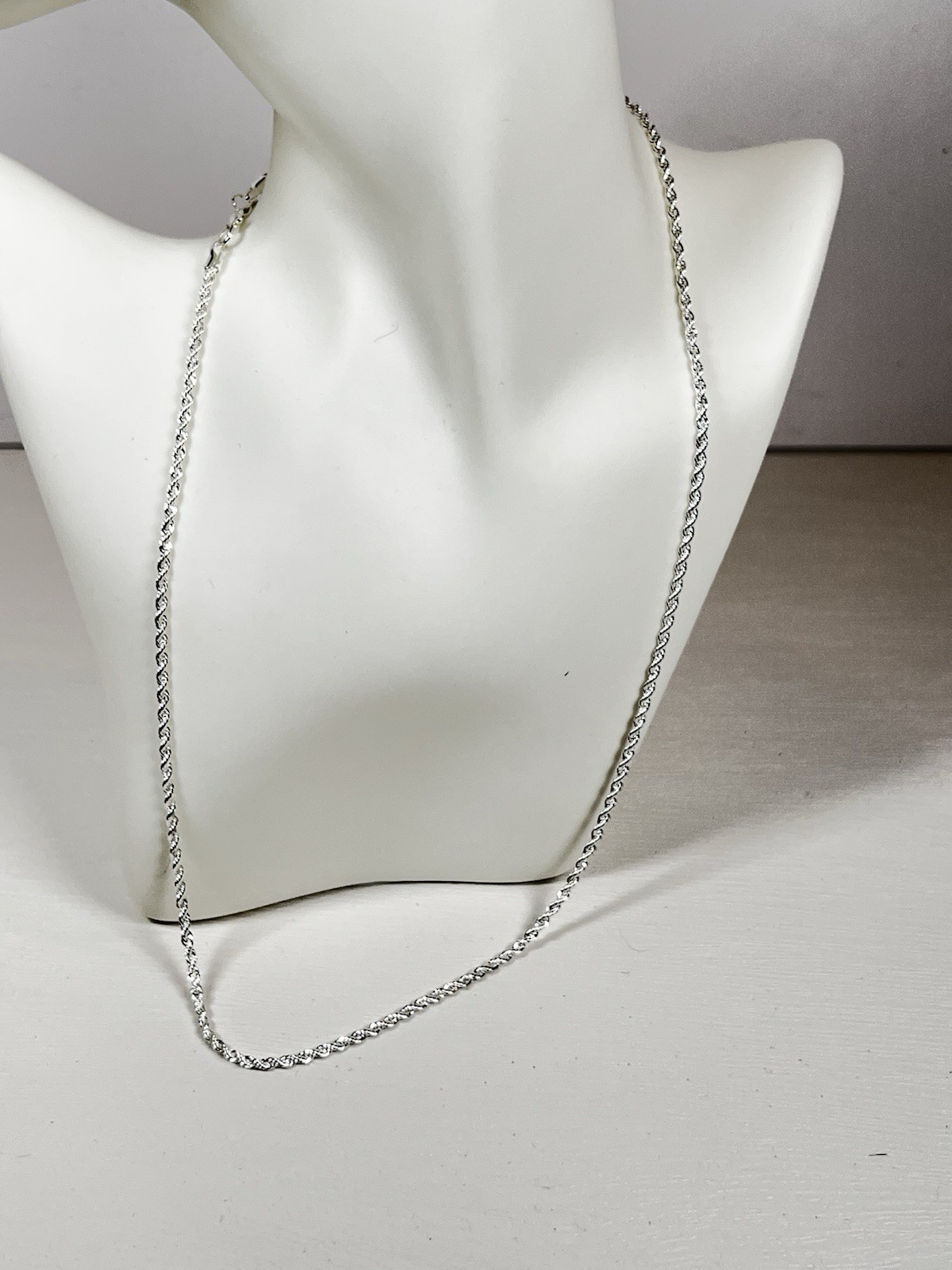 20″ Silver Plated Sparkle-cut chain necklace