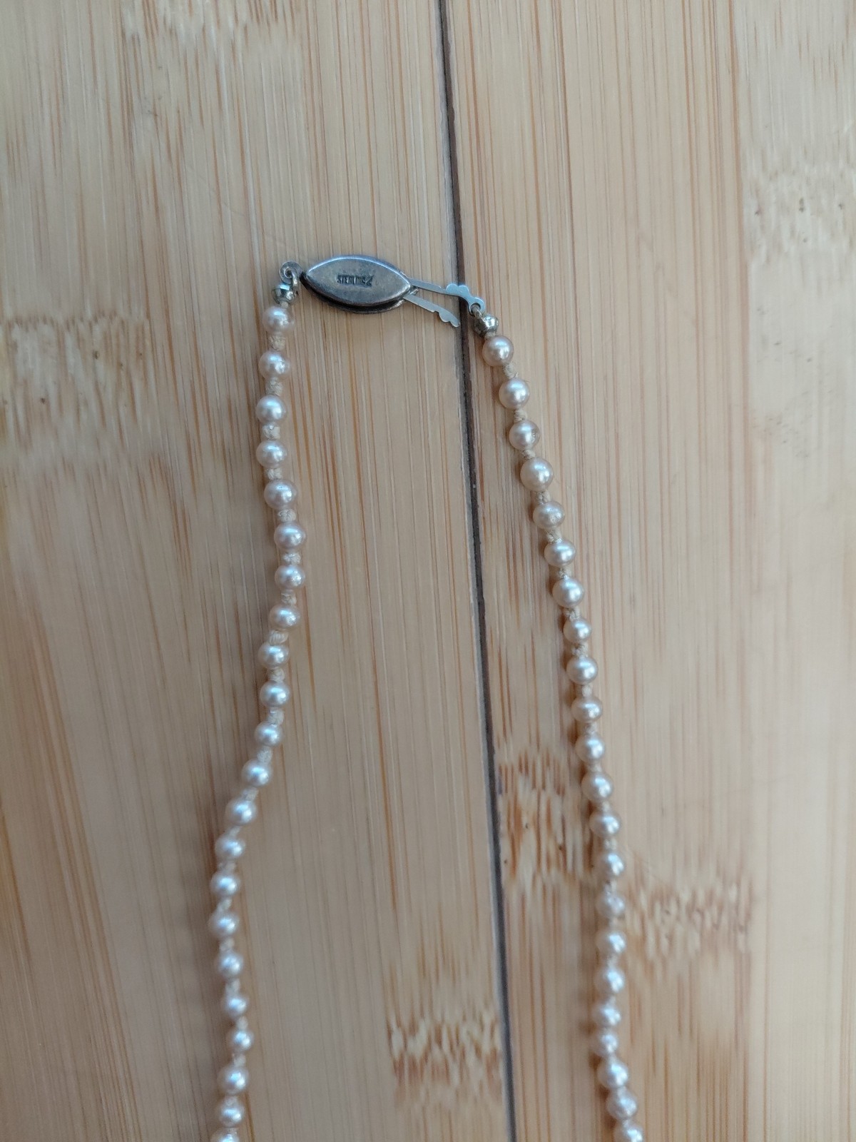 Taper Pearl Necklace Choker 18″ Sterling Clasp Champaign Color Quiet Luxury