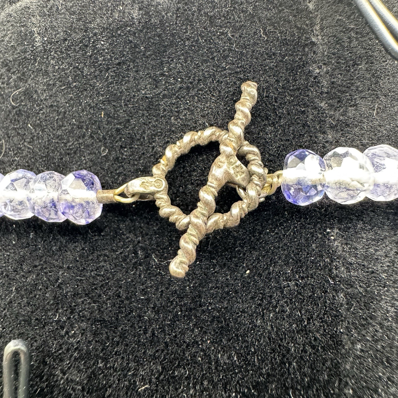 Faceted Oval Clear With Blue Purple Inclusions Glass Bead Necklace 17”